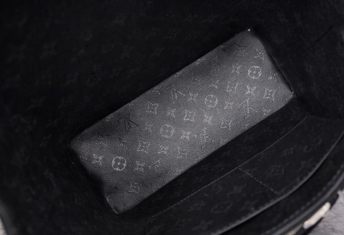 [S급] 루이비통 X 우르스피셔 터프트 카바스 토트백 판매합니다!!! 상품이미지3