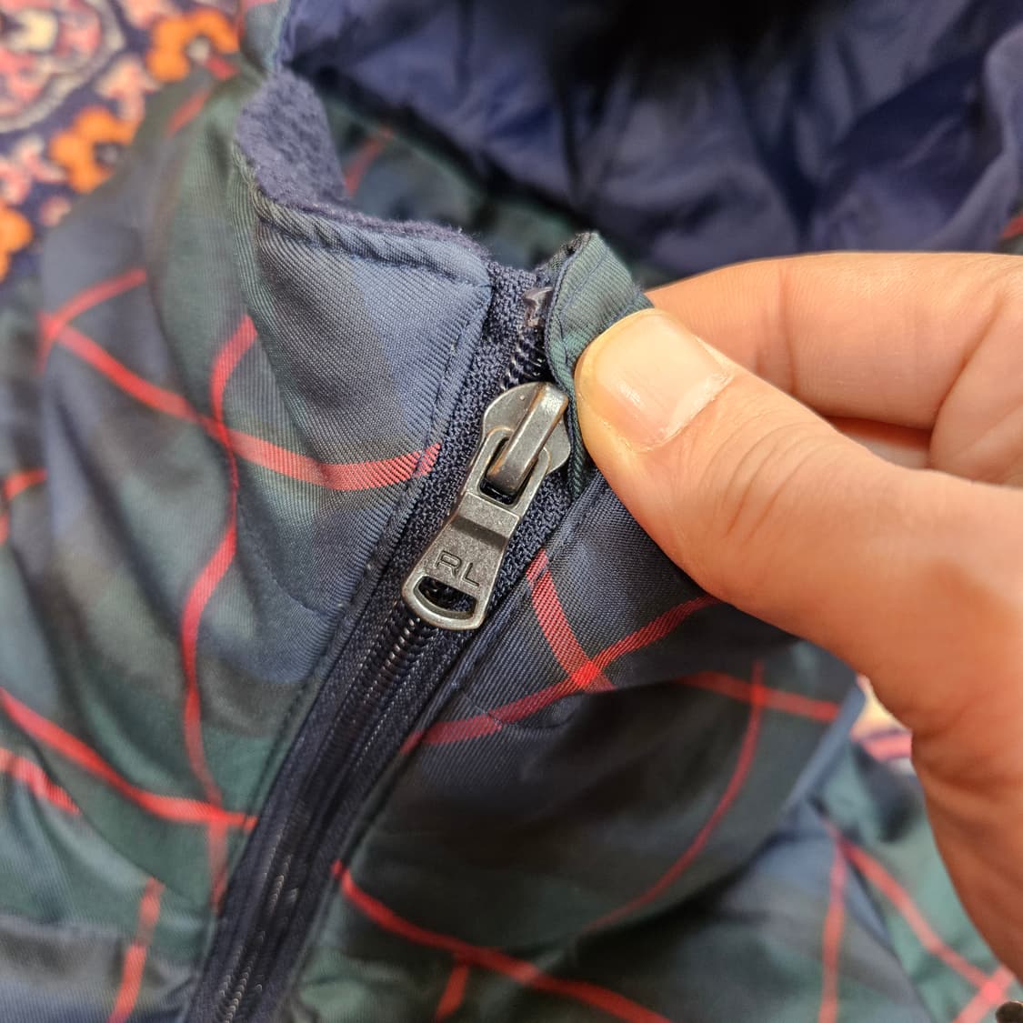 폴로랄프로렌 시그니쳐 타탄체크 덕다운 후드 패딩 55-66 상품이미지4