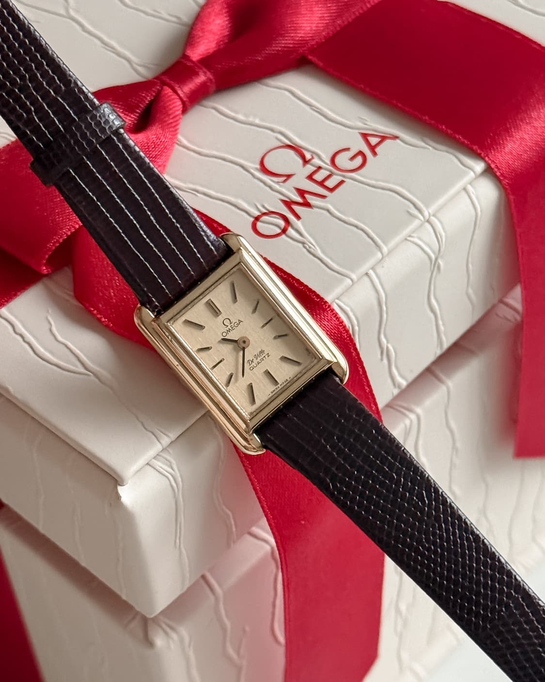 오메가 드빌 스퀘어 골드 시계 상품이미지3