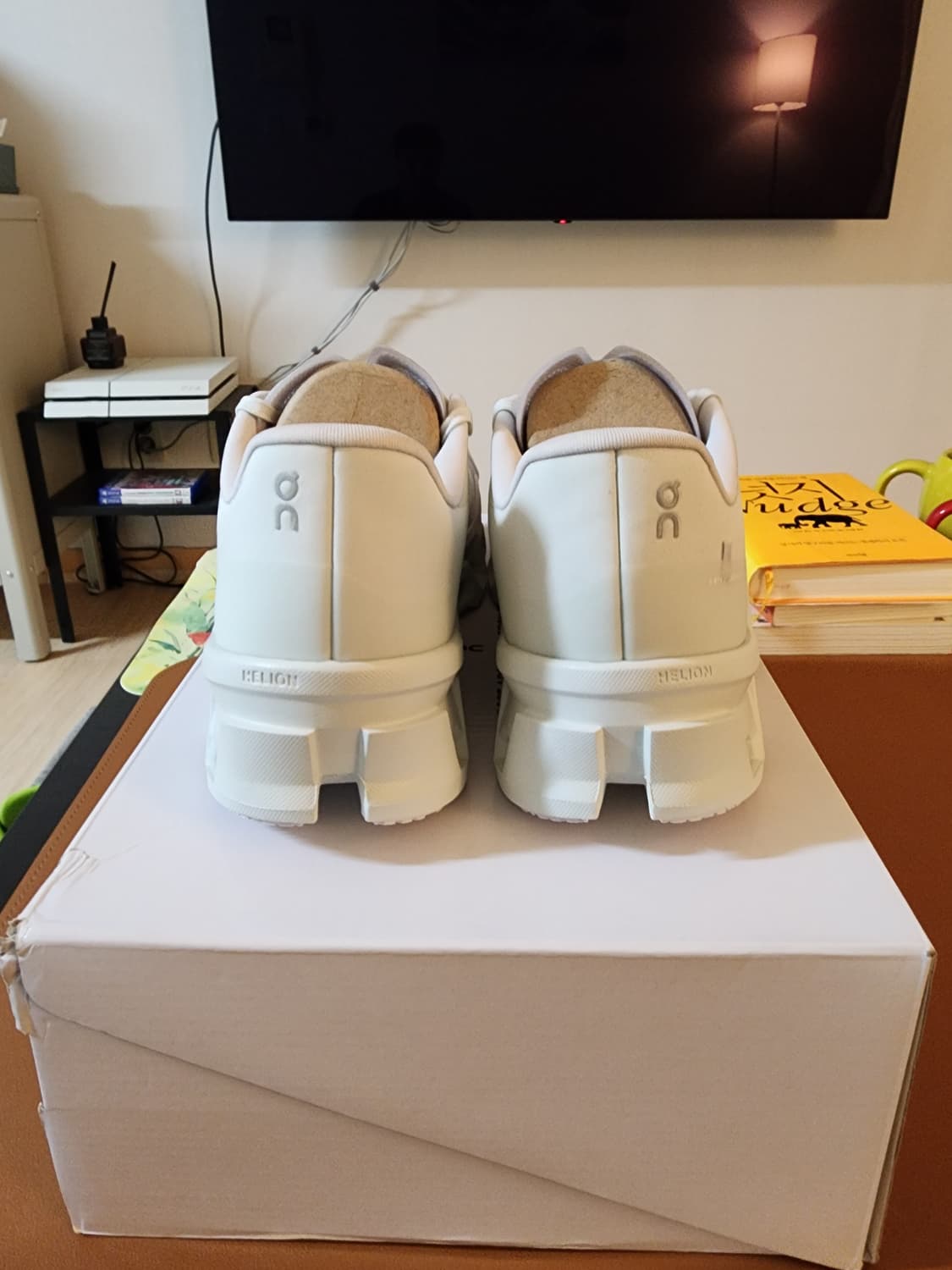 온러닝 파프 클라우드 몬스터 베이퍼 프로스트 270 상품이미지3