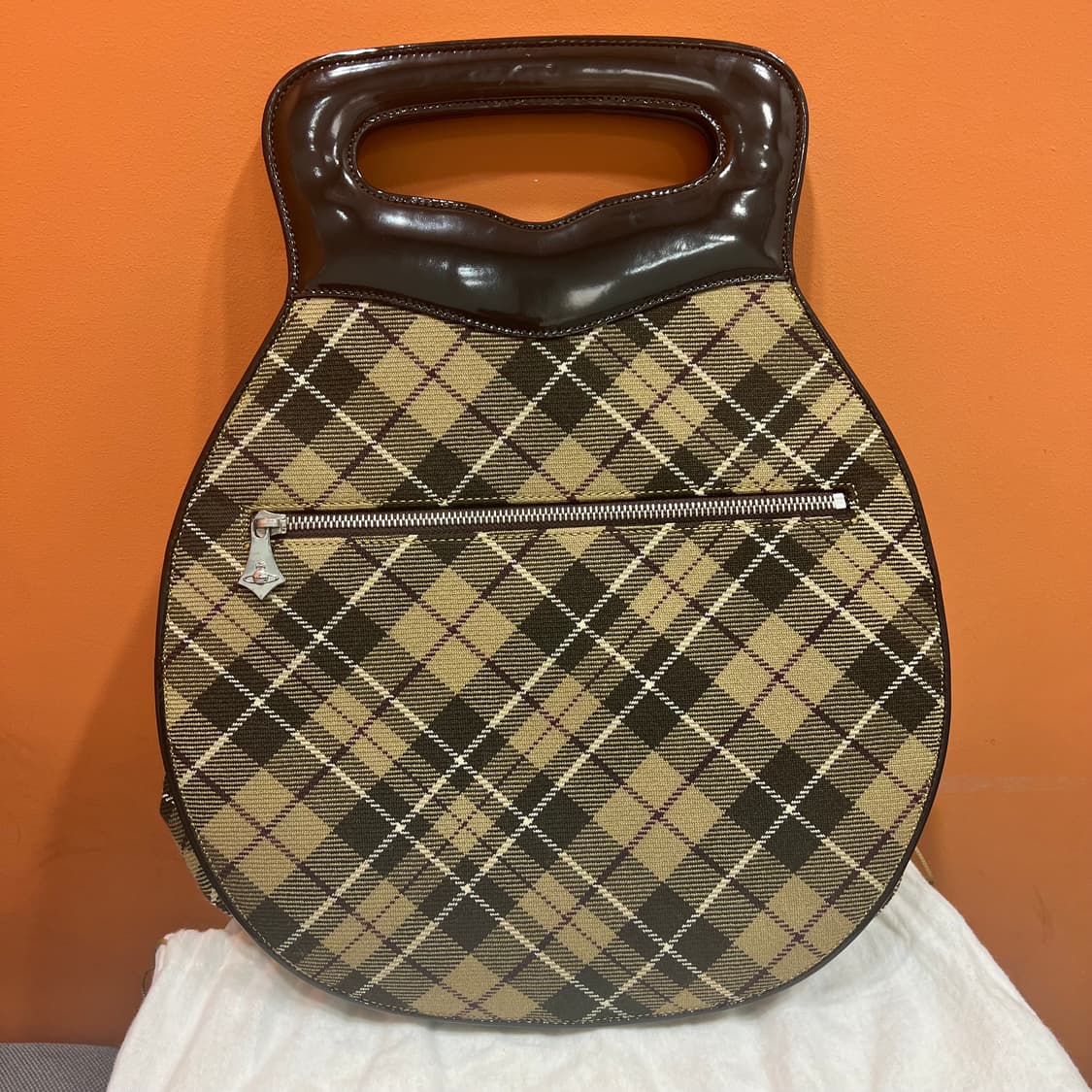 [정품] 비비안웨스트우드 타탄체크 캔버스 리얼 송치 토트백 상품이미지3