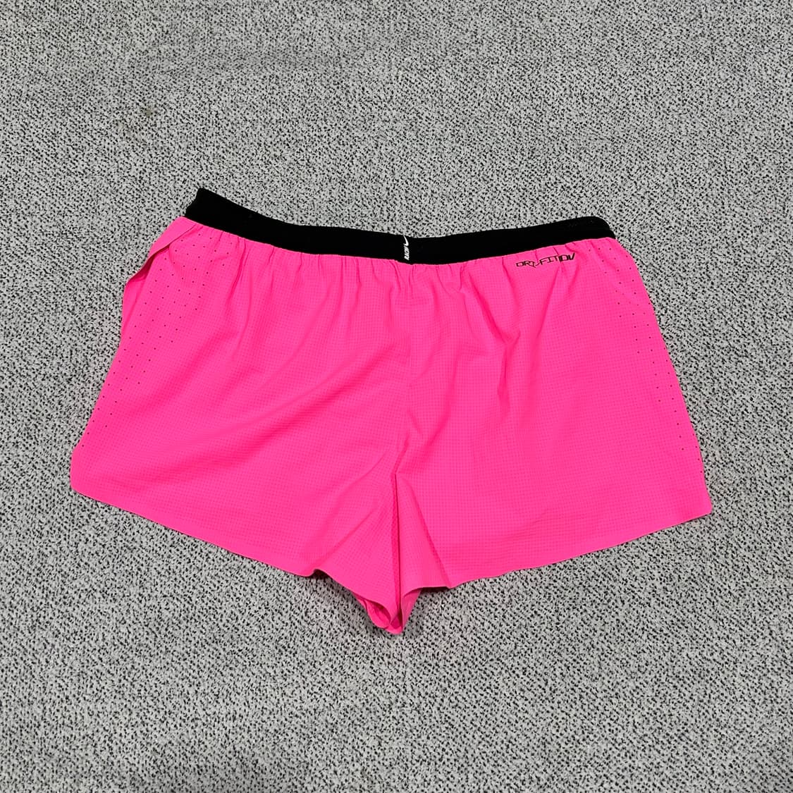 나이키 러닝쇼츠 상품이미지2