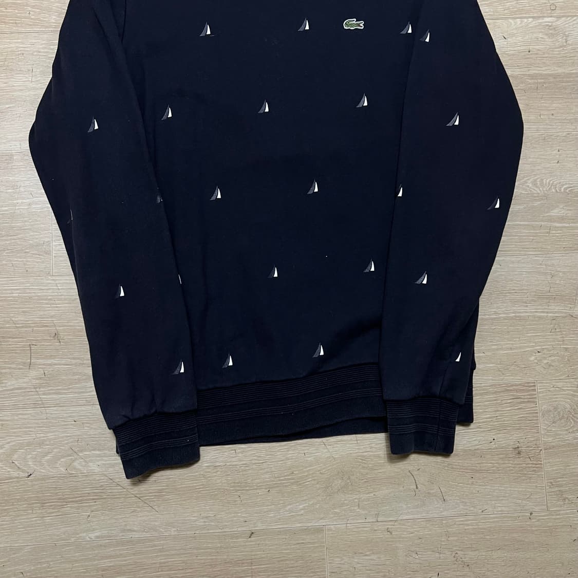 라코스테 남성 요트 패턴 프린팅 맨투맨 [네이비] 3사이즈(M/95) 상품이미지3
