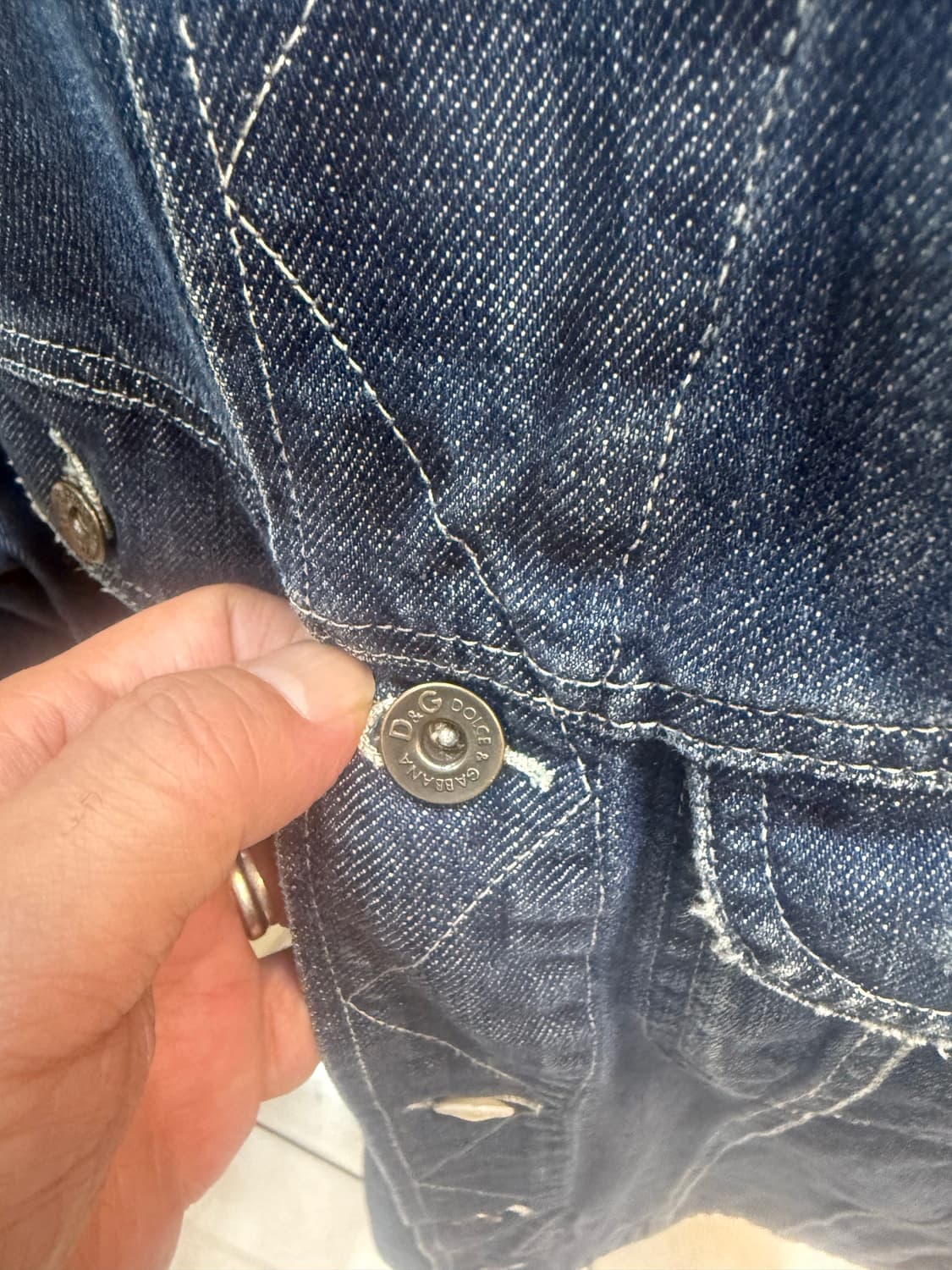 50/100 정품 돌체앤가바나 백로고 데님자켓 팝니다 상품이미지5