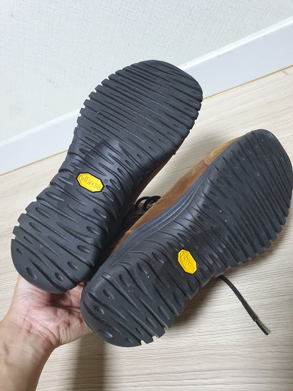 어그 아디론댁 비브람 부츠 260 상품이미지8