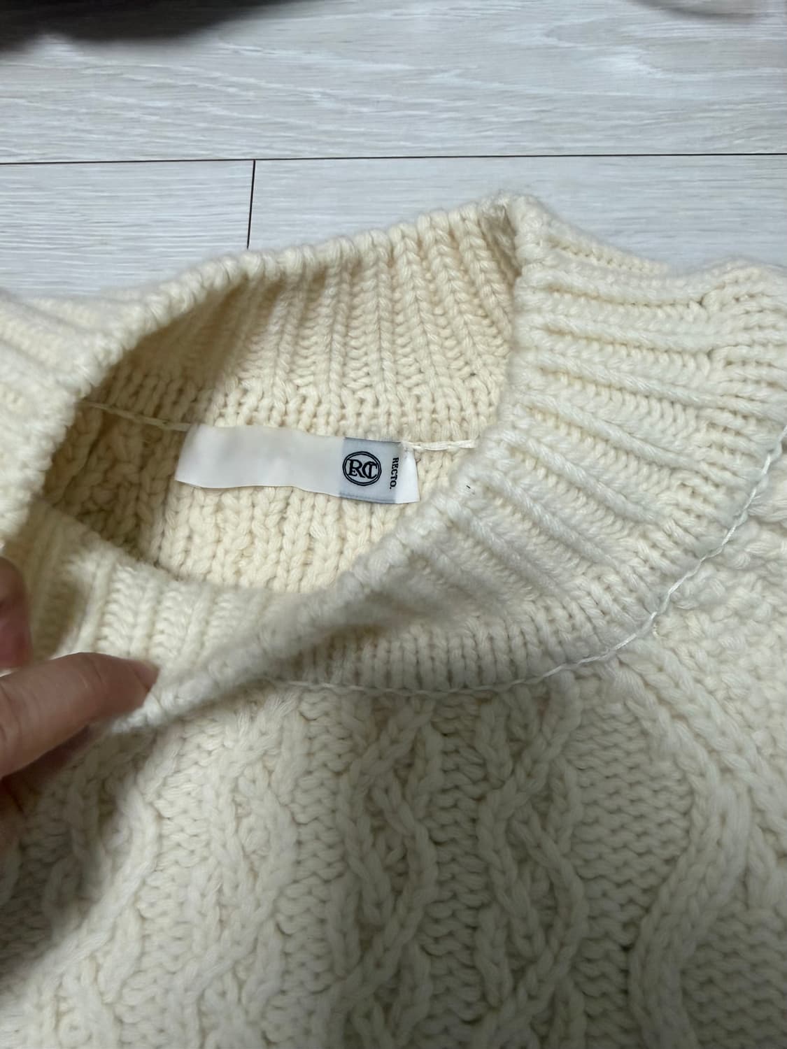 렉토 pearl cable 니트 1회착용 공효진니트 정유미니트 상품이미지5