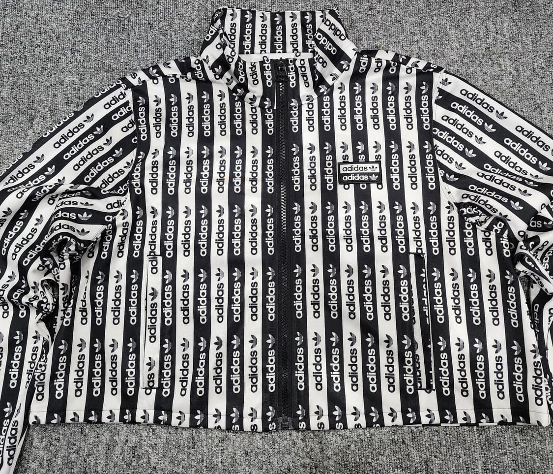 아디다스 스트라이프 로고 크롭 트랙탑 집업 자켓  S 상품이미지4