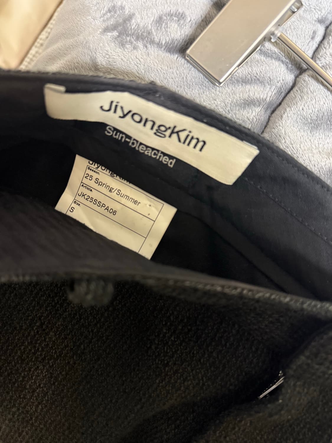 지용킴 선 블리치드 버뮤다 팬츠 상품이미지3