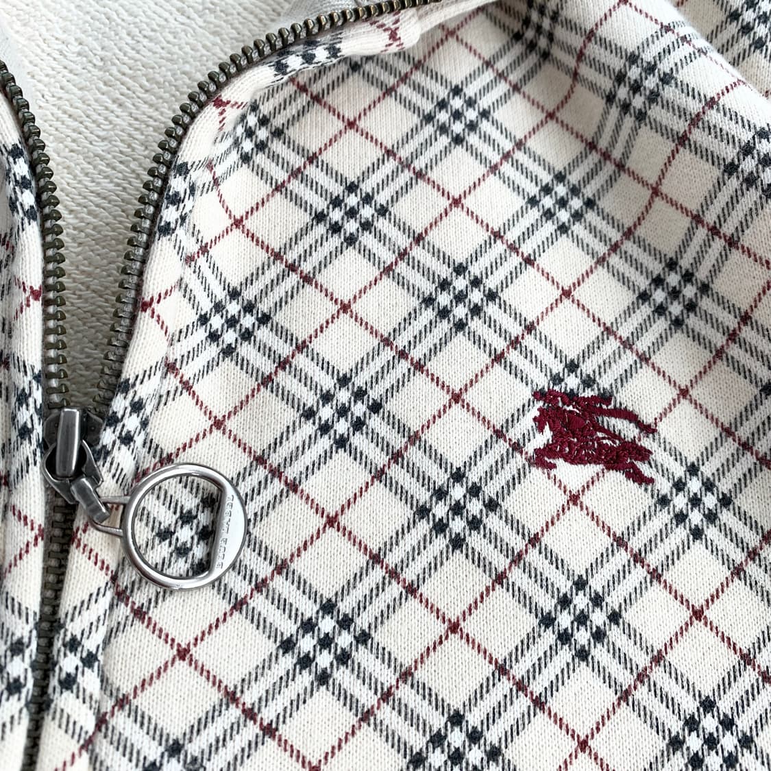 Burberry ♥ 버버리 베이지 노바체크 y2k 집업 상품이미지3