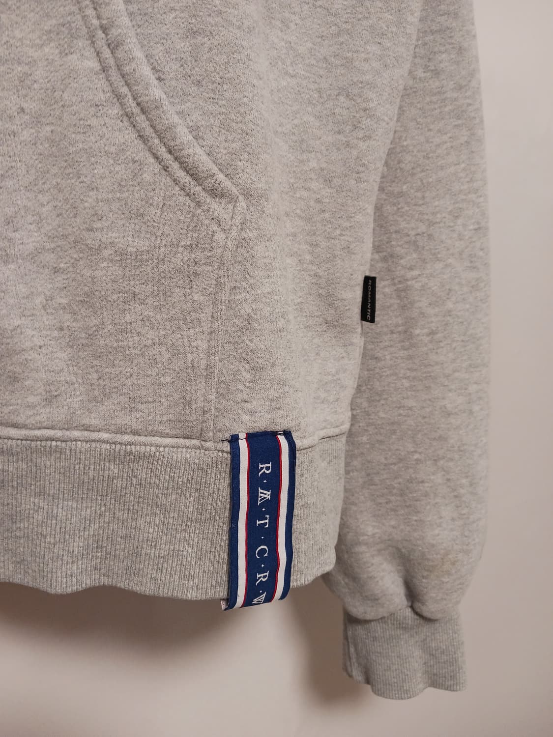 로맨티 크라운 기모후드티 상품이미지5