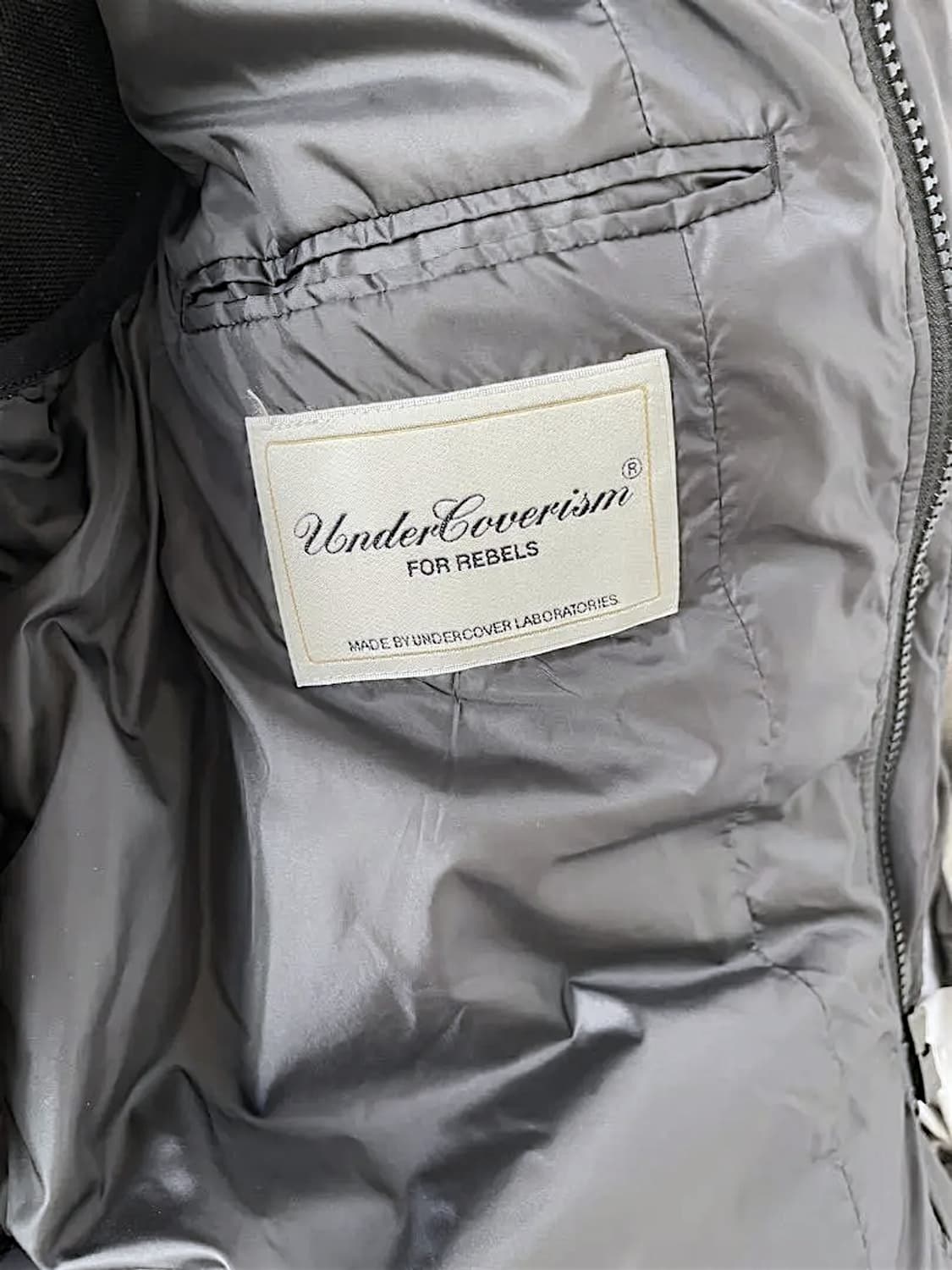 언더커버 리즘 조니오 다운 베스트 상품이미지4