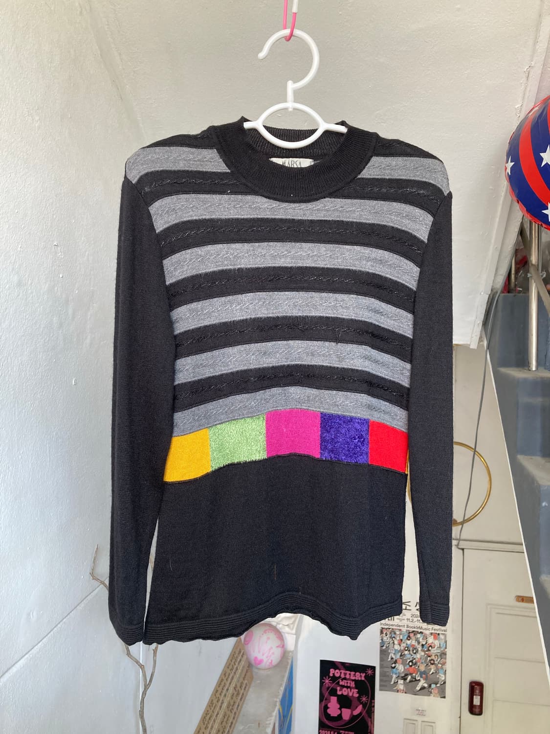 블랙 스트라이프 니트탑 상품이미지1