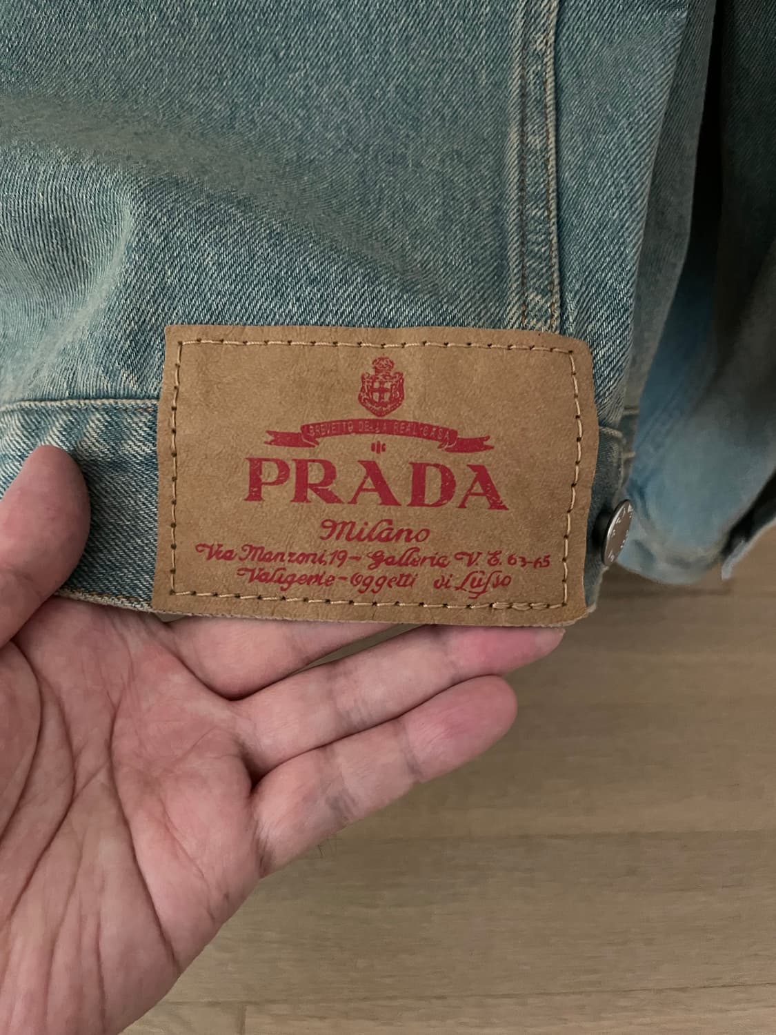 프라다 23SS 데님 트러커 자켓 상품이미지5