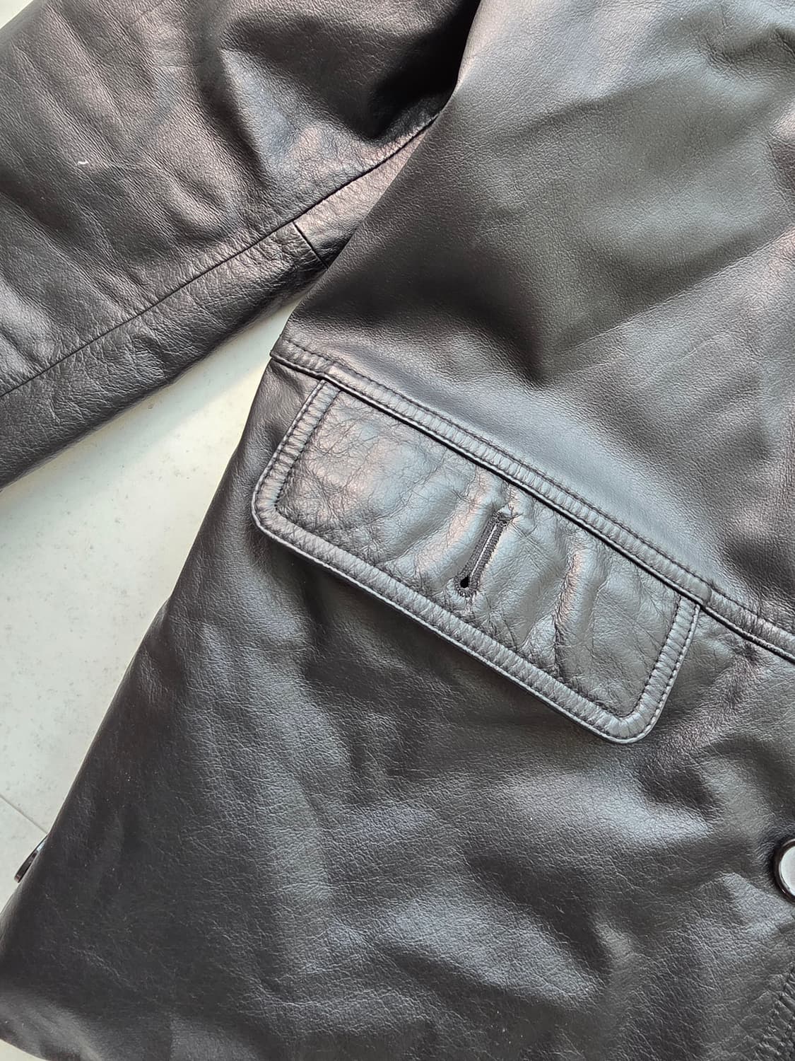 Gianni valentino 카우레더 카코트 상품이미지3