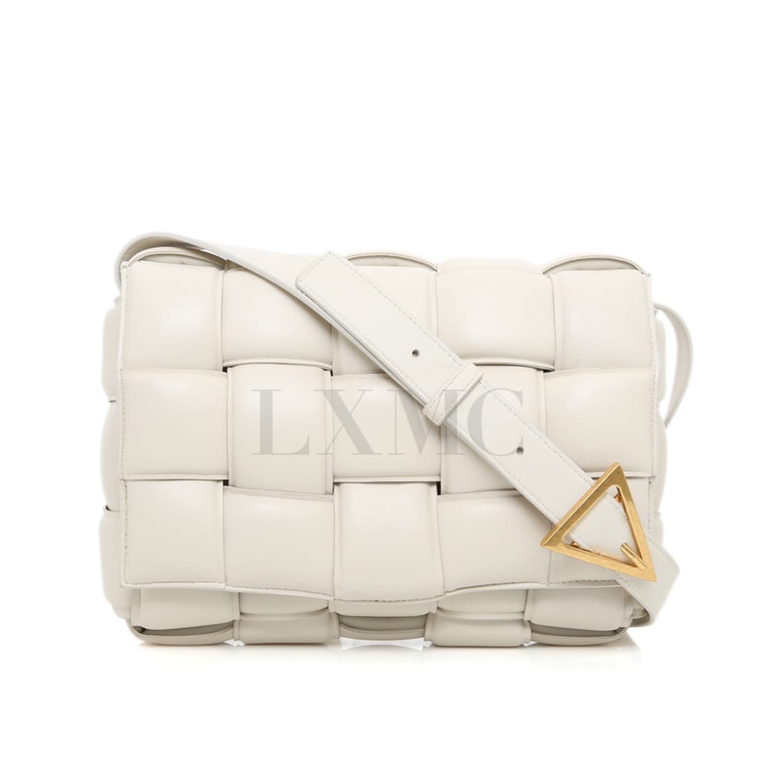 보테가베네타 카세트백 화이트 인트레치아토 패딩백 591970 상품이미지1