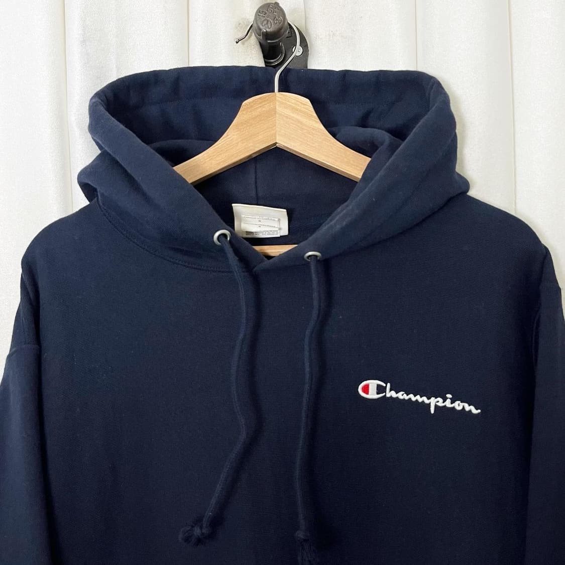 챔피온 네이비 자수로고 후드티 상품이미지2