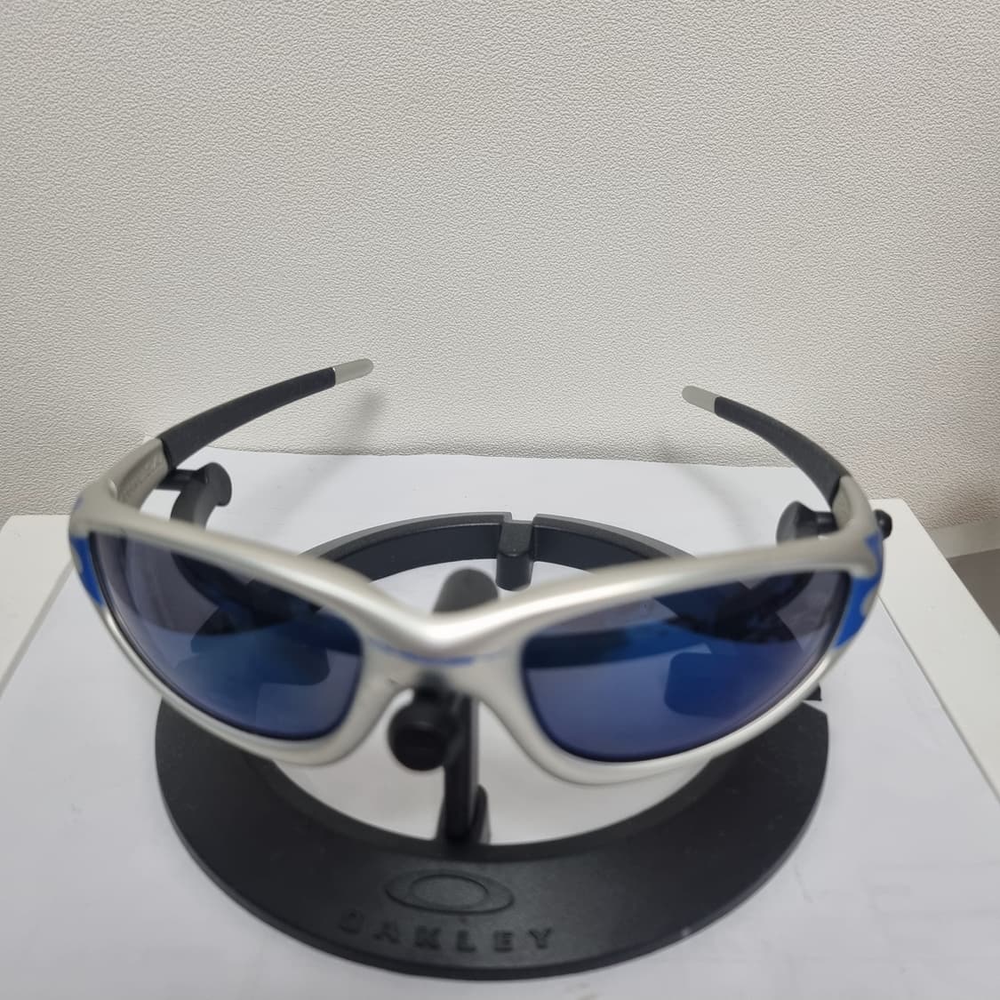 오클리 스트레이트자켓 1999 블루플레임 상품이미지1