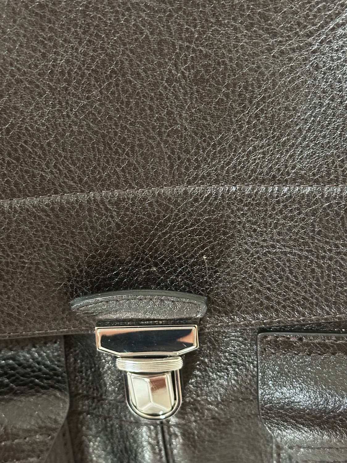 르메르 글로시 베지터블 레더 위켄드 기어백 에스프레소 상품이미지9