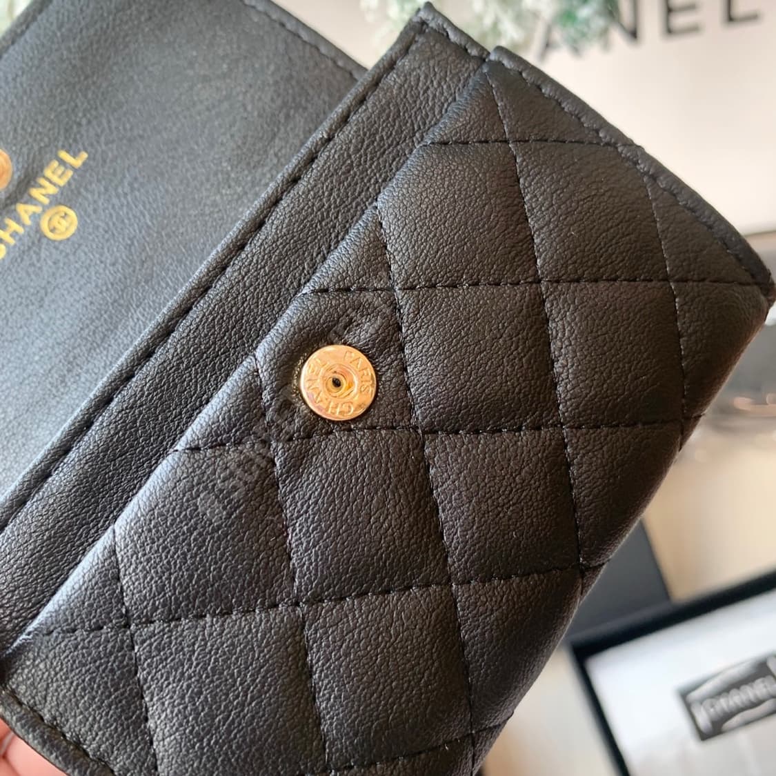 샤넬뷰티 금장 CC로고 반지갑 풀박스 VIP 기프트 상품이미지7