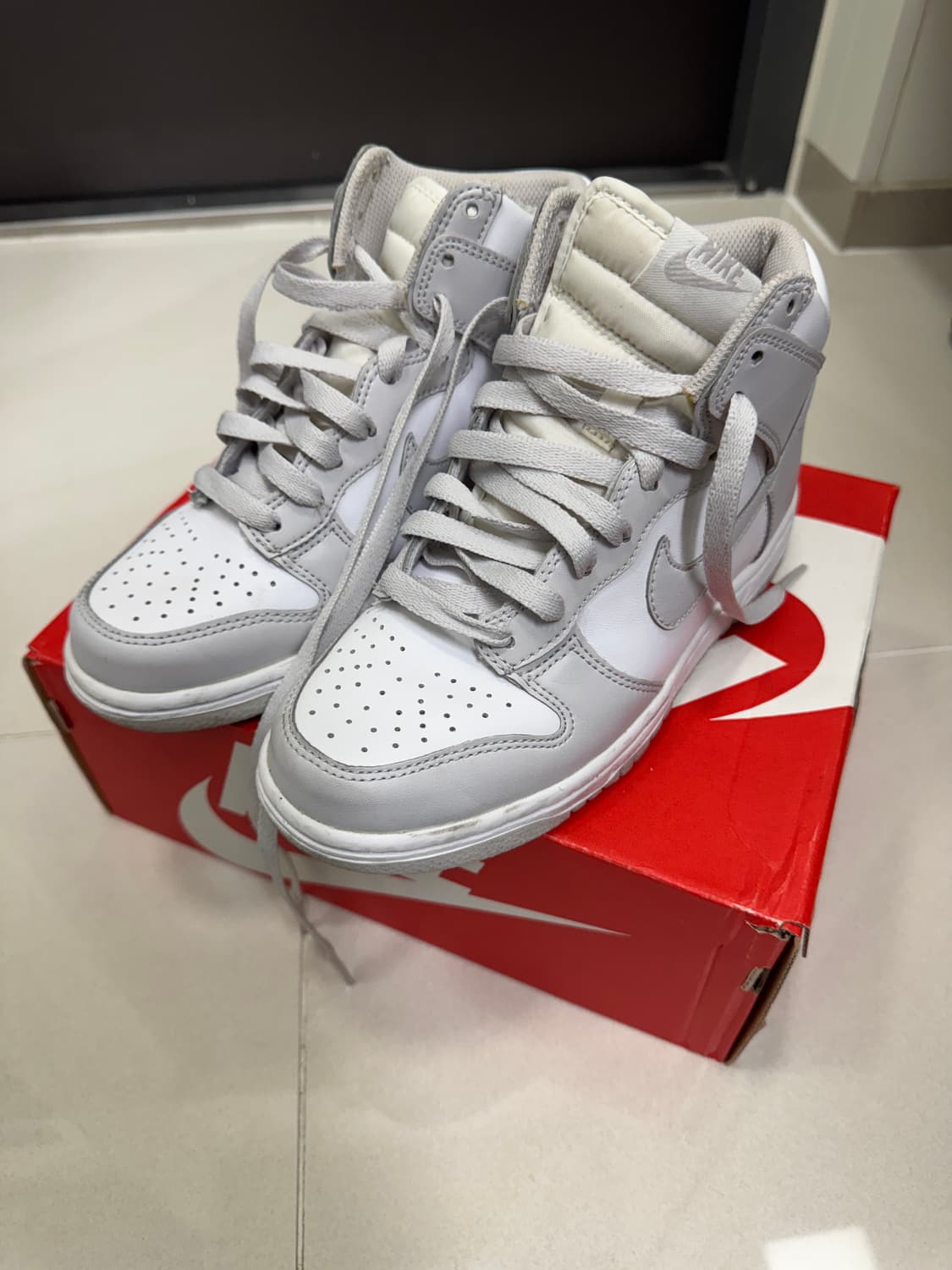 나이키 덩크 하이 바스트 그레이 225 상품이미지1