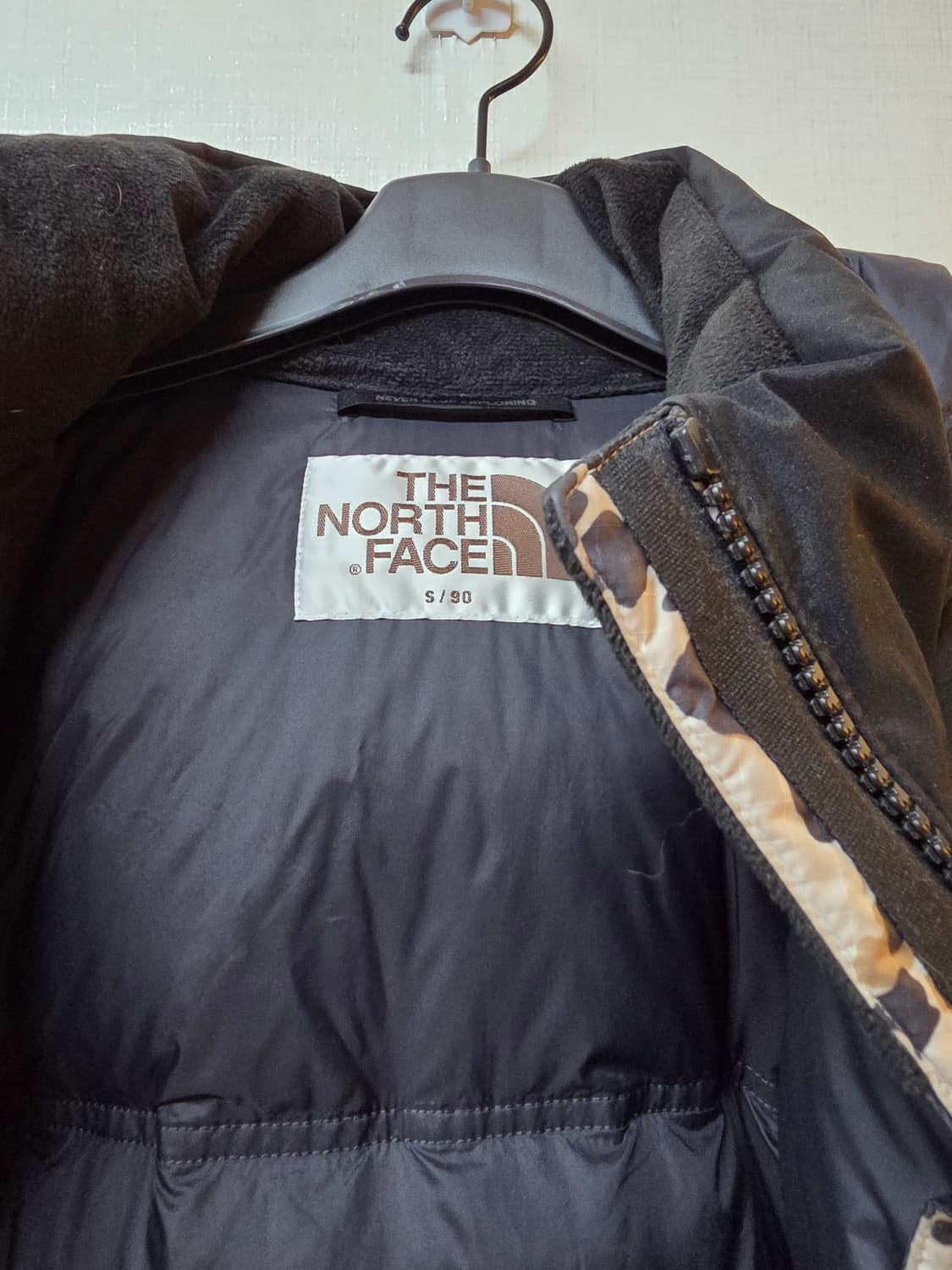 노스페이스 눕시 레오파드 패딩 상품이미지3