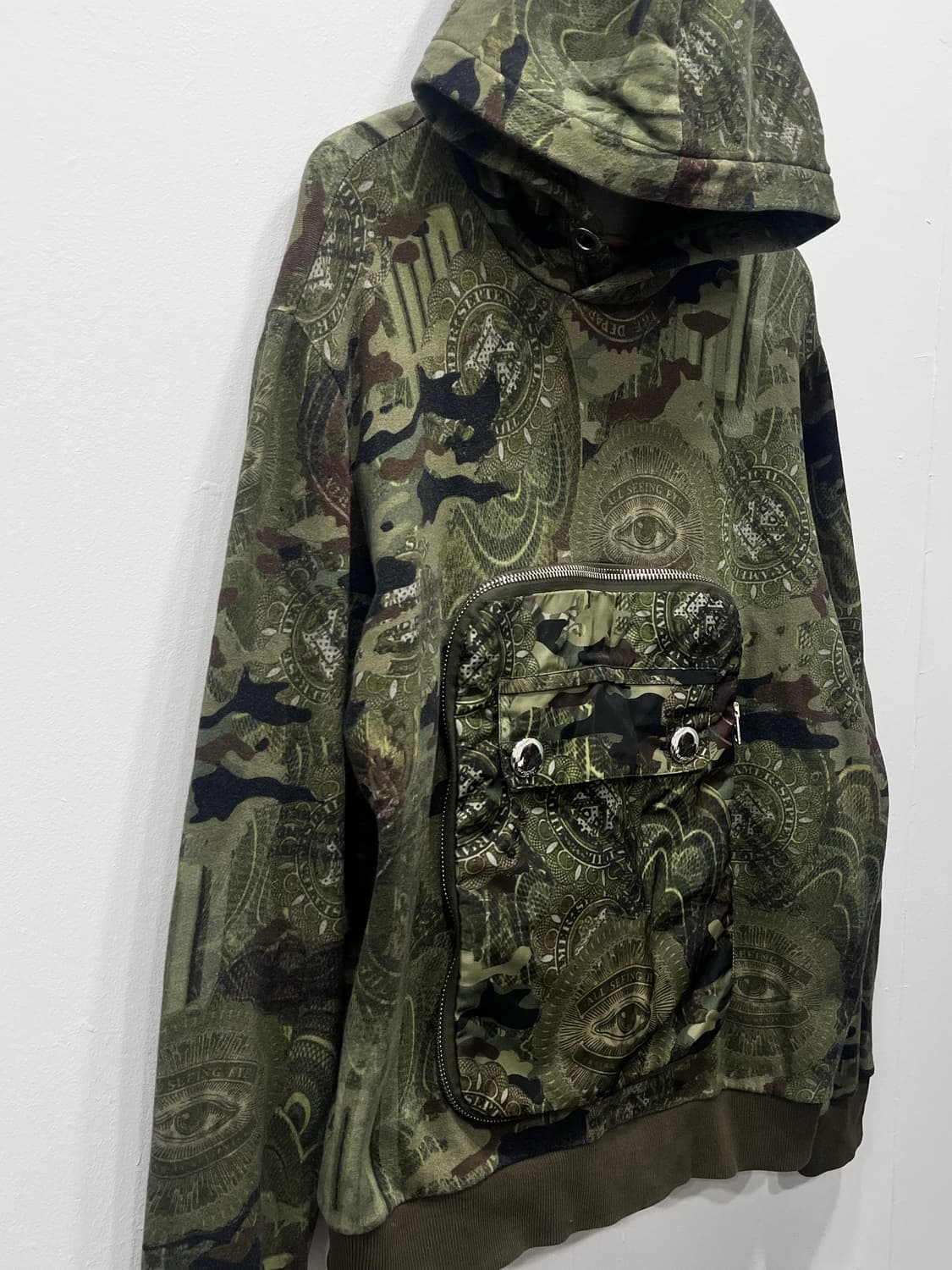 지방시 카모플라쥬 패턴 빅포켓 후드티 남성 XL 상품이미지2