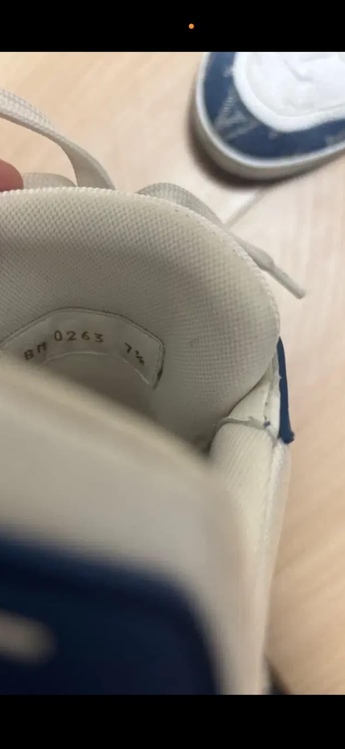 루이비통 LV 트레이너 모노그램 데님 블루 스니커즈 상품이미지4