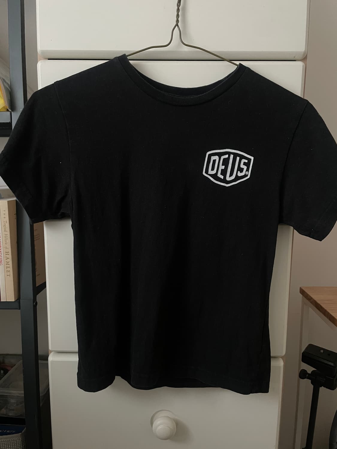 데우스 반팔티 상품이미지2