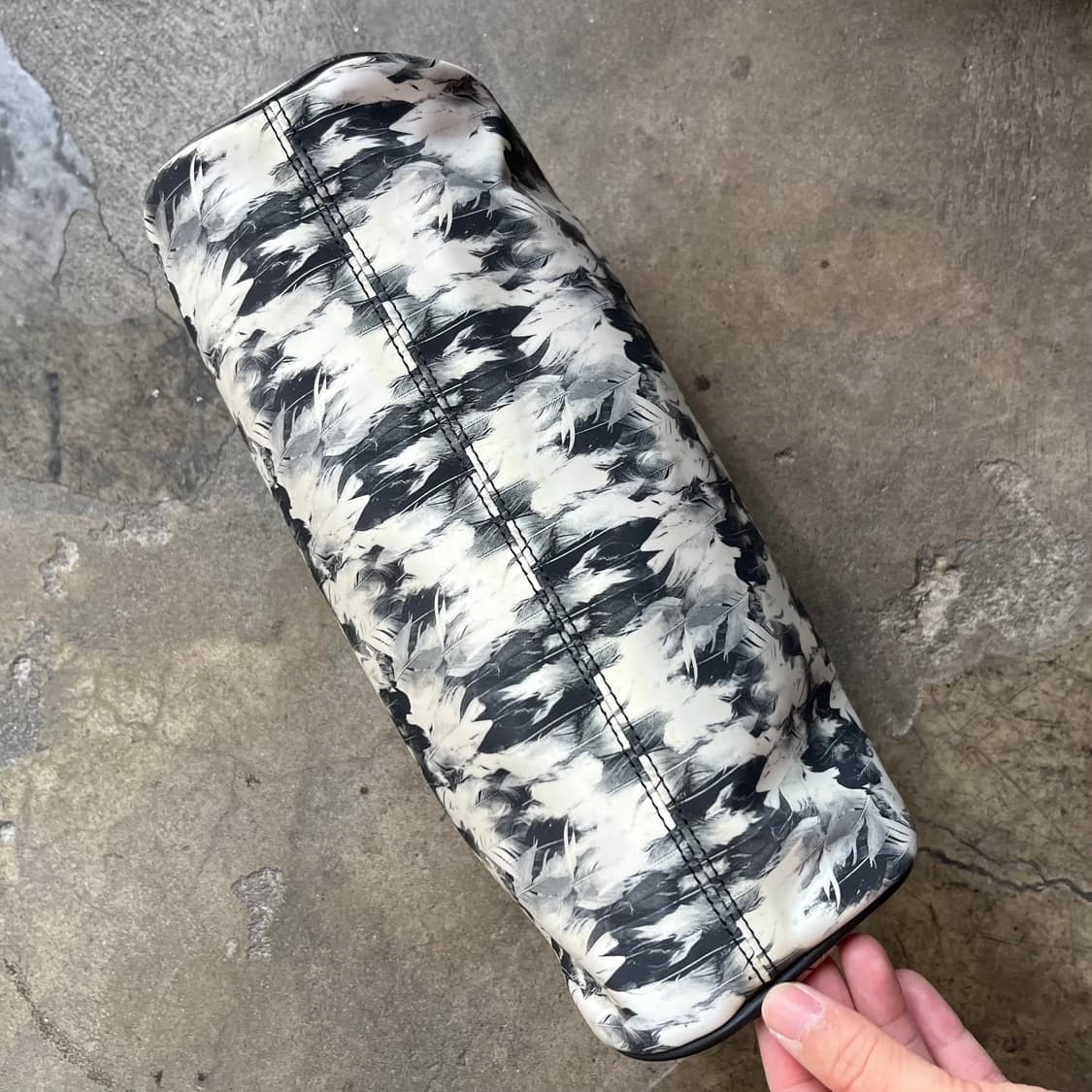 장폴고티에 페더 패턴 미니 토트백 상품이미지9