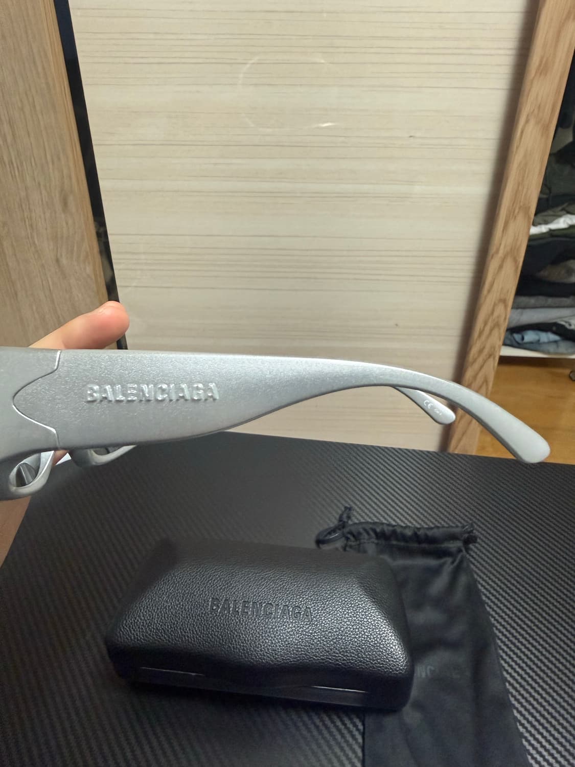 발렌시아가 스위프트 오발 실버 선글라스 상품이미지9