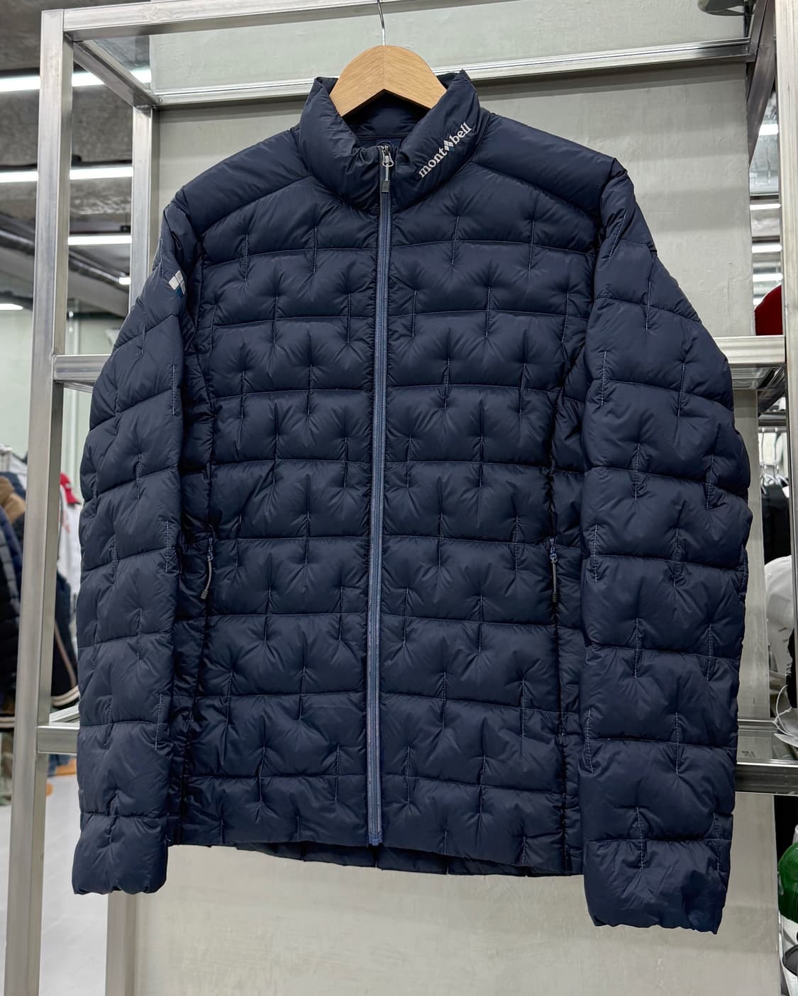 몽벨 라이트 웨이트 구스다운 경량패딩 자켓 네이비 상품이미지2