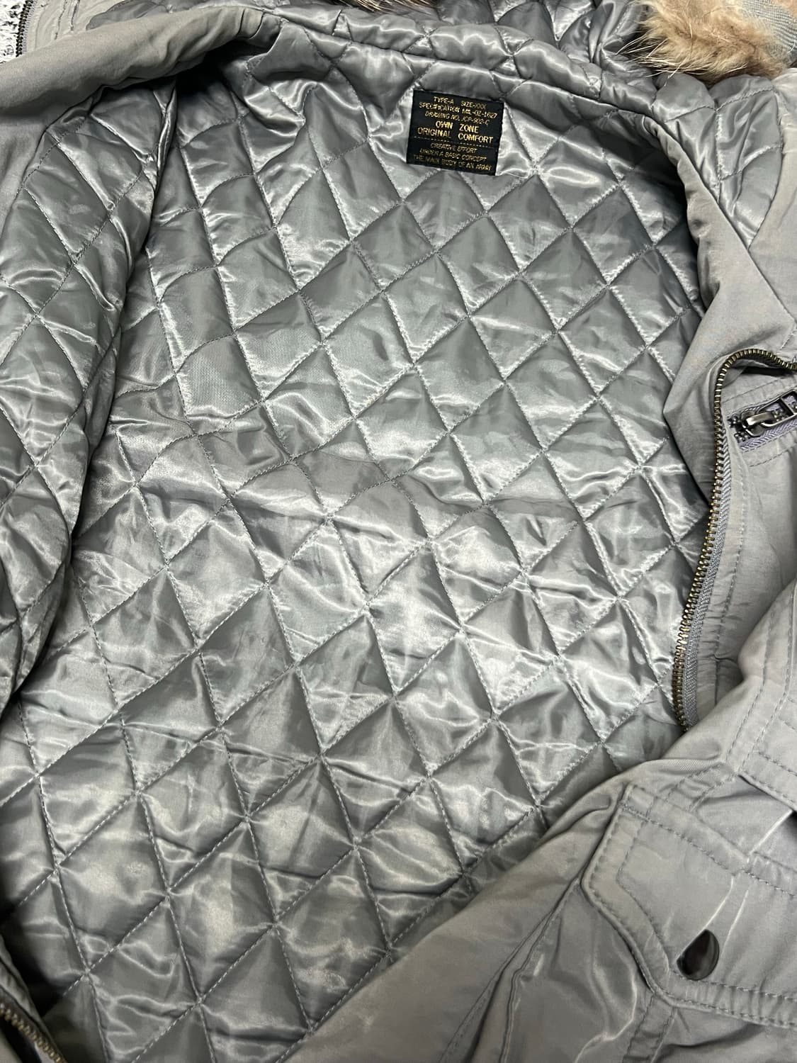 Fur trimmed hooded parka 상품이미지2