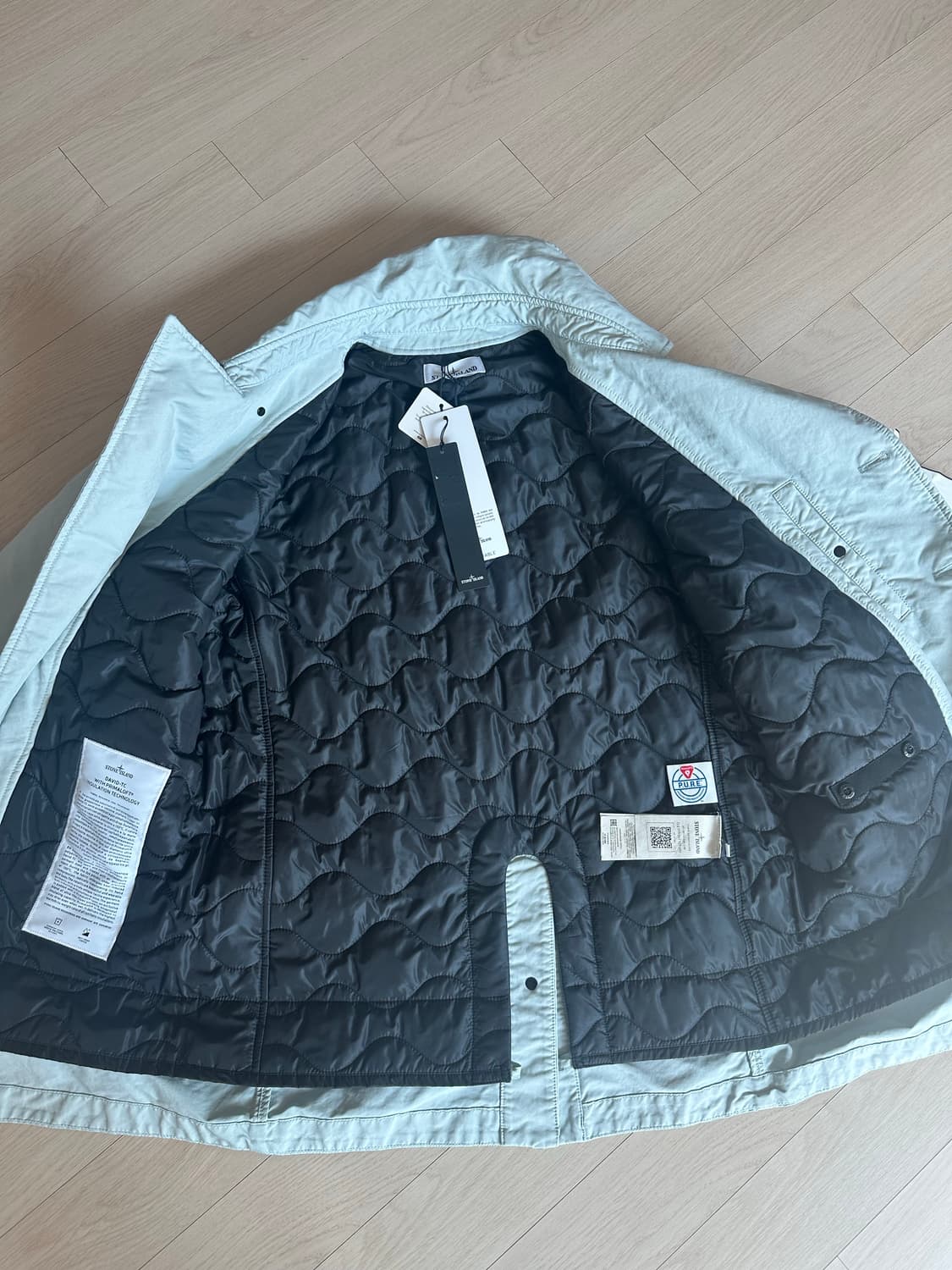 (미사용 새상품) 스톤아일랜드 코트 m 상품이미지4