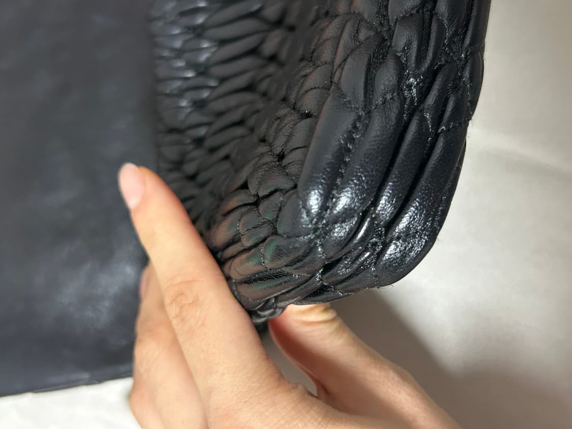 정품 ] 미우미우 마테라쎄 나파 크리스탈 체인 숄더백 상품이미지8