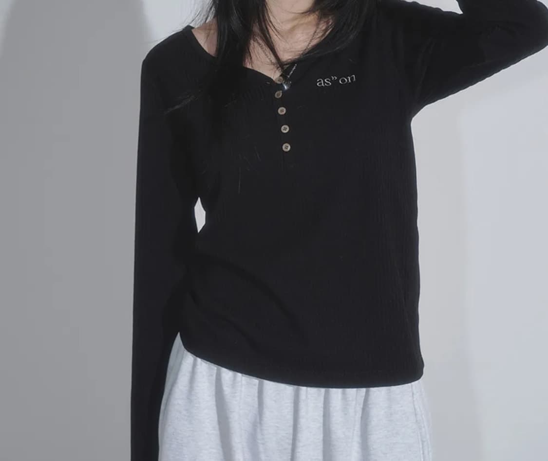 애즈온 블랙 리브드 버튼 티셔츠 블랙 free 상품이미지1