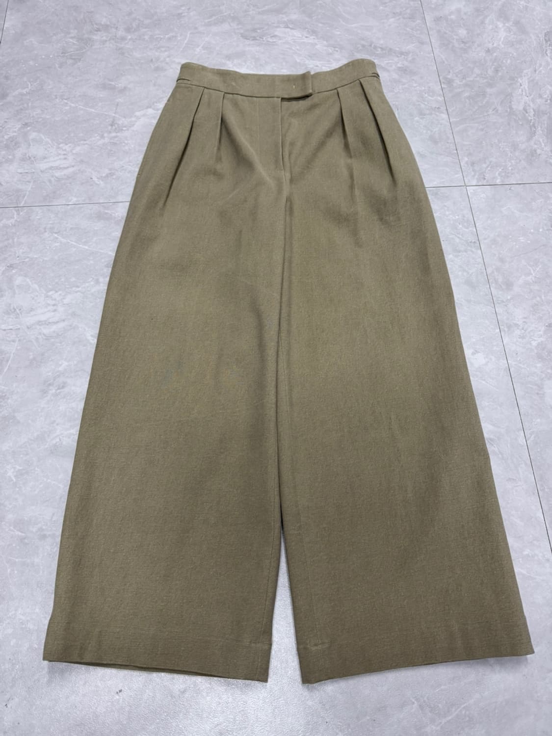 톰 그레이하운드 23FW 상품이미지1