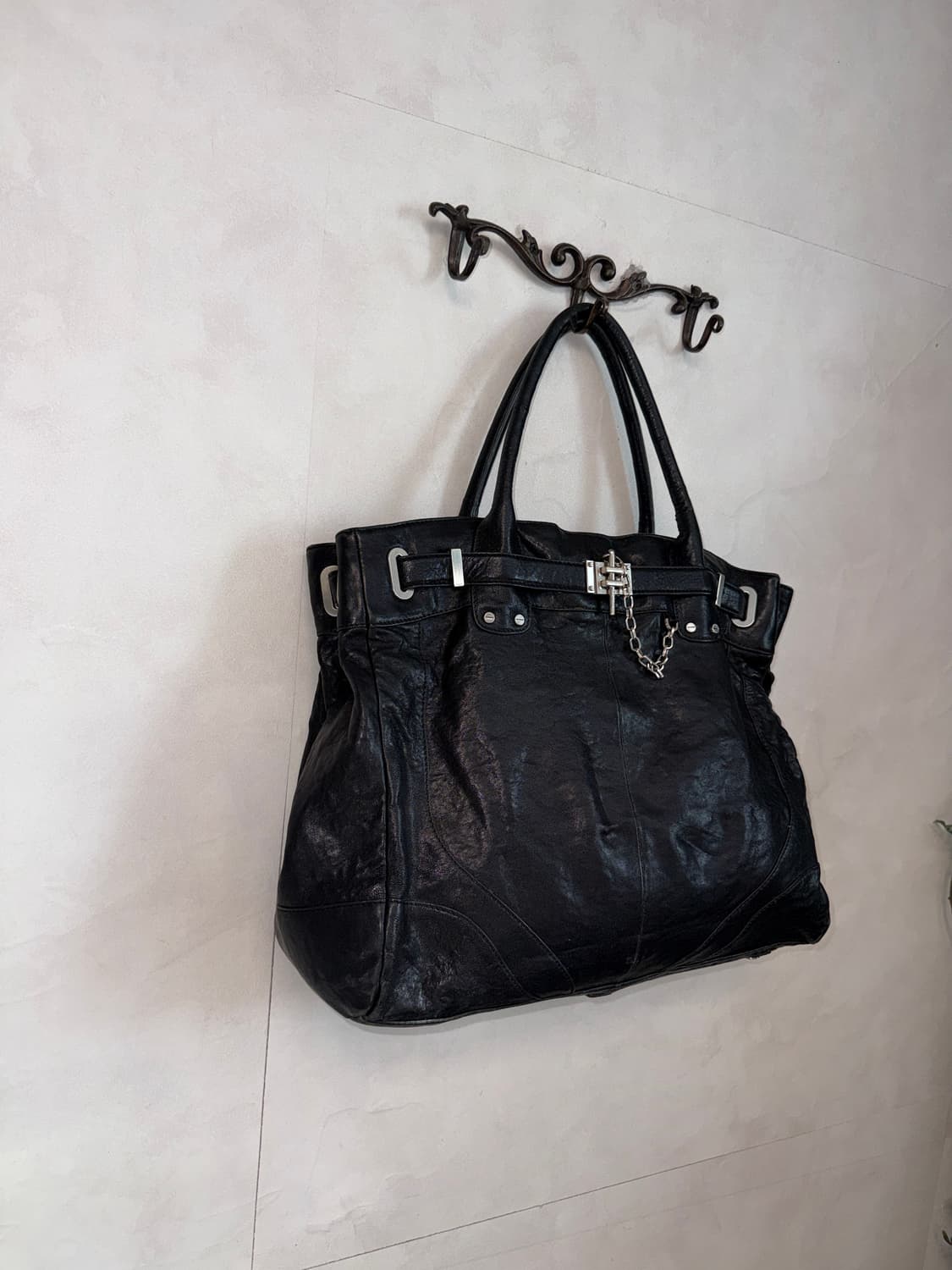 Rachel Zoe black chain buckle tote bag 상품이미지2