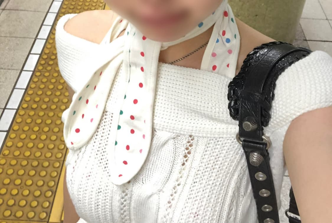 도트 땡땡이 홀터넥 나시 상품이미지4