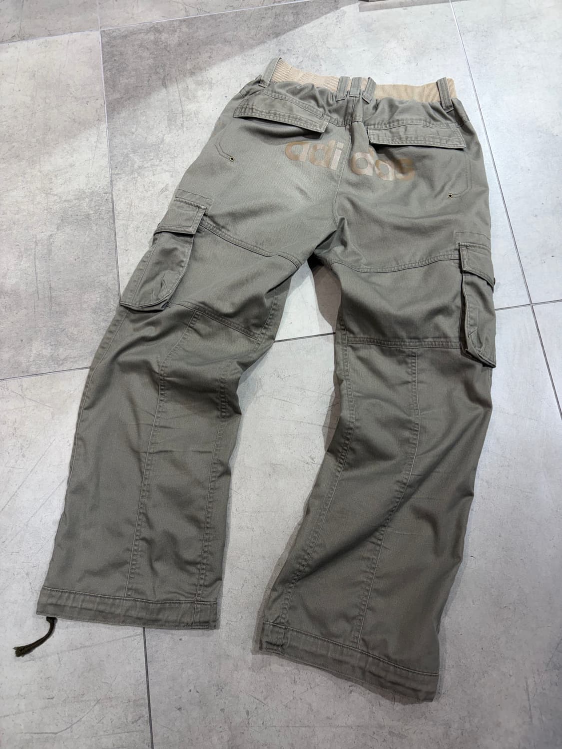 일본판 아디다스 백로고 카고팬츠 상품이미지1