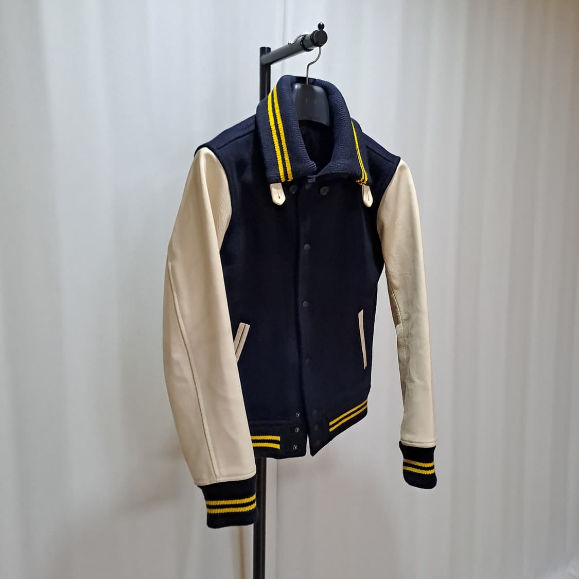 (택포) 빔즈 레더패치 바시티 자켓 L A899 상품이미지3