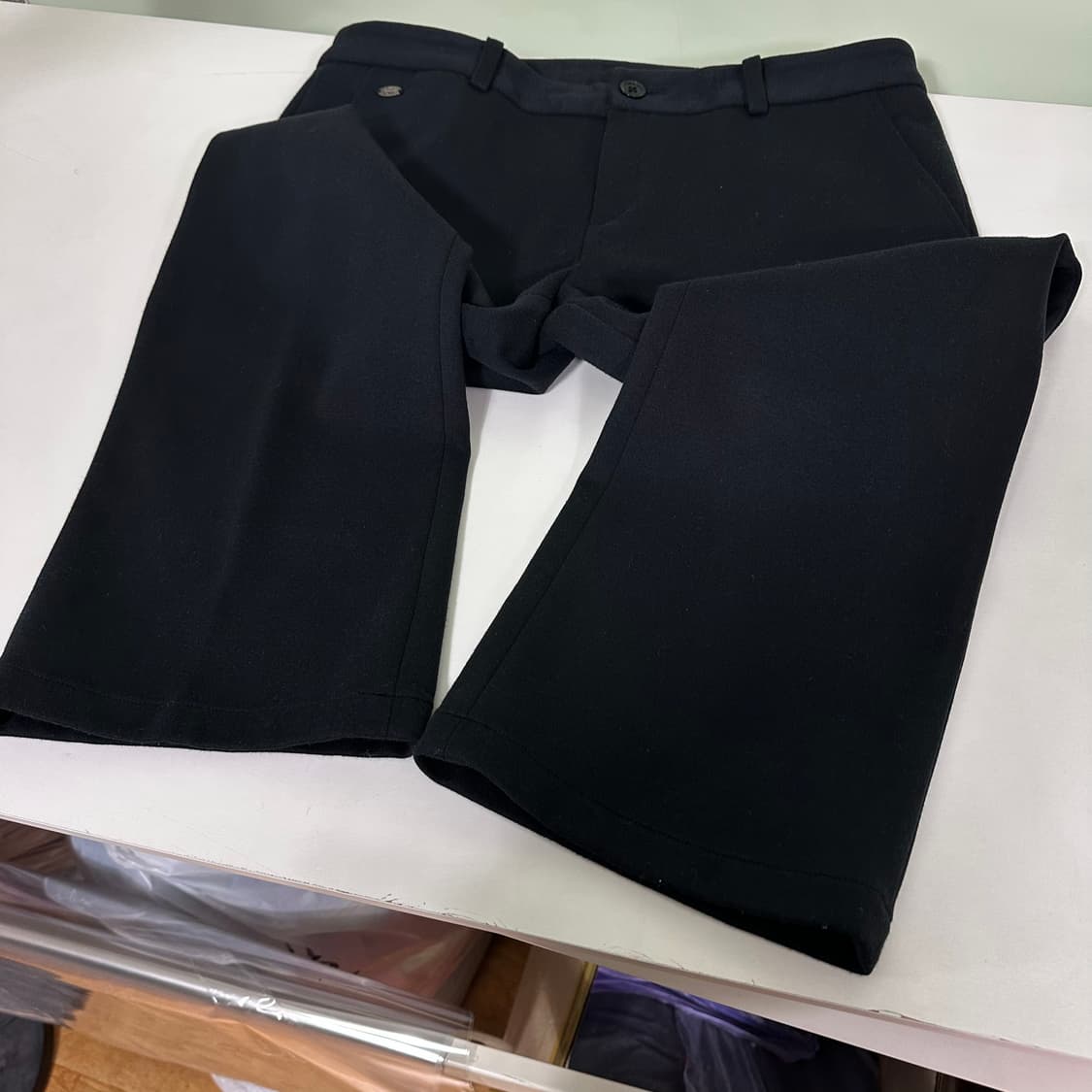 33 라코스테 블랙 일자핏 슬랙스 상품이미지3