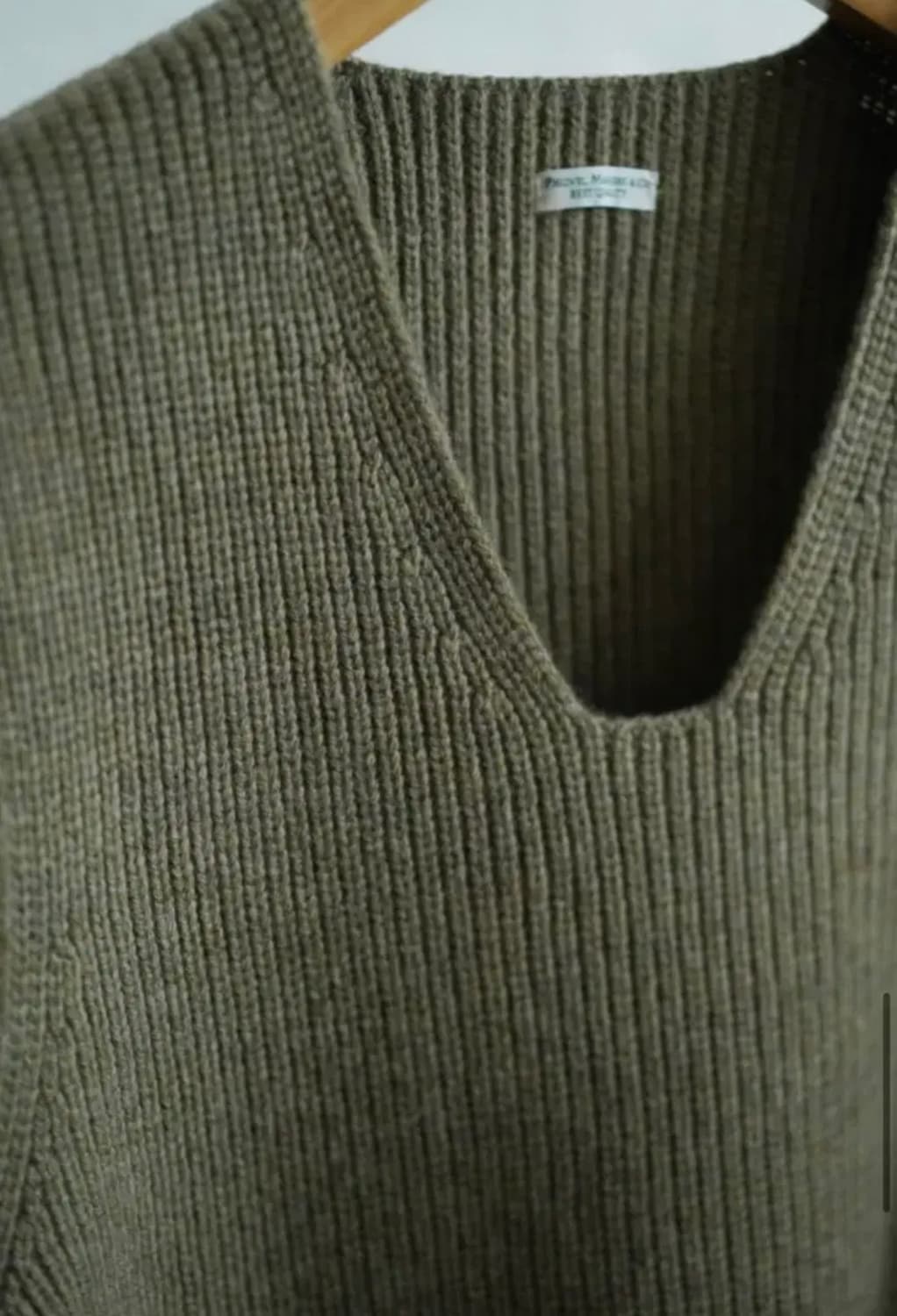 피그벨 A,R,C KNITTING VEST 카키 2사이즈 새상품 판매 상품이미지5