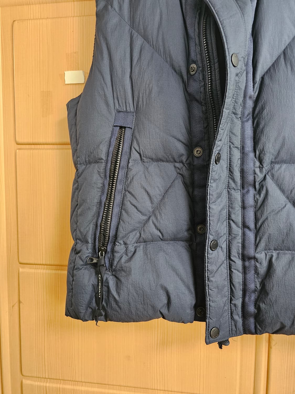 백오 xl사이즈 패딩 조끼 베스트 팜. 씨피 cp컴퍼니 제품입니다 상품이미지4