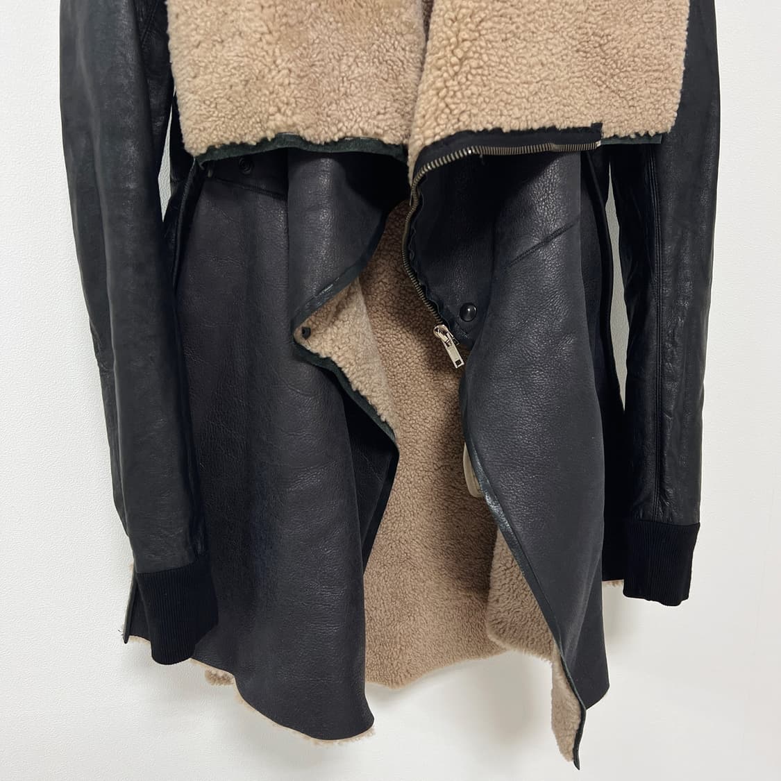 릭오웬스 10FW 하이넥 램스킨 시어링 무스탕 코트 상품이미지5