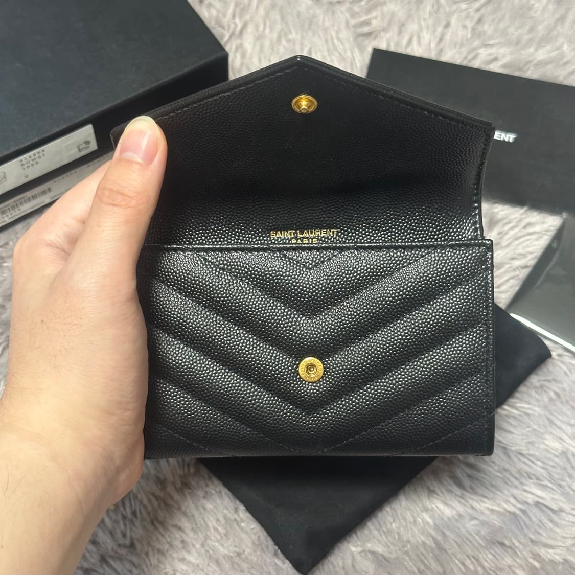 [풀구성] 입생로랑 마틀라세 엔벨로프 중지갑 블랙 상품이미지3