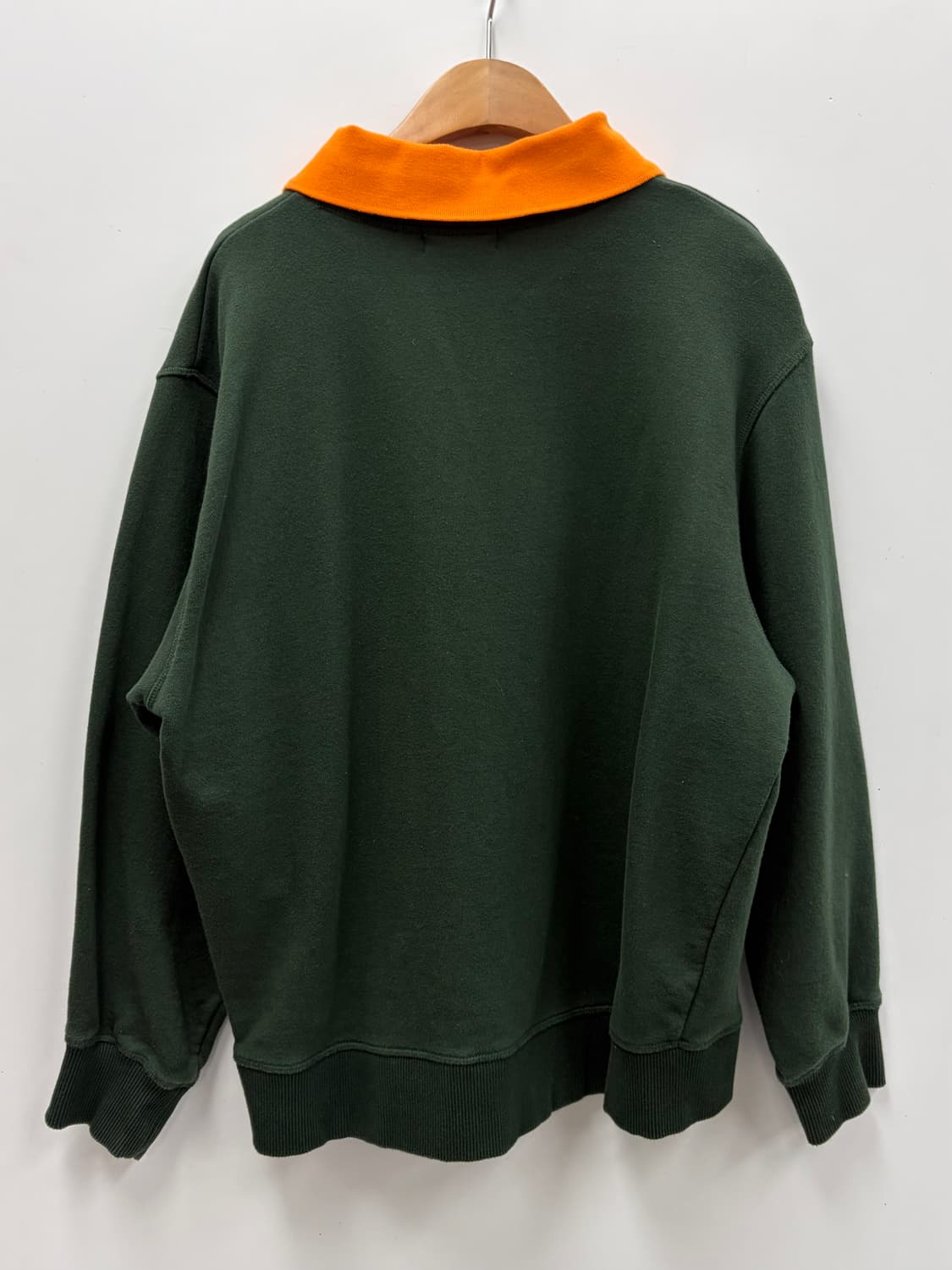 스튜디오톰보이 배색 카라 맨투맨 그린 상품이미지2