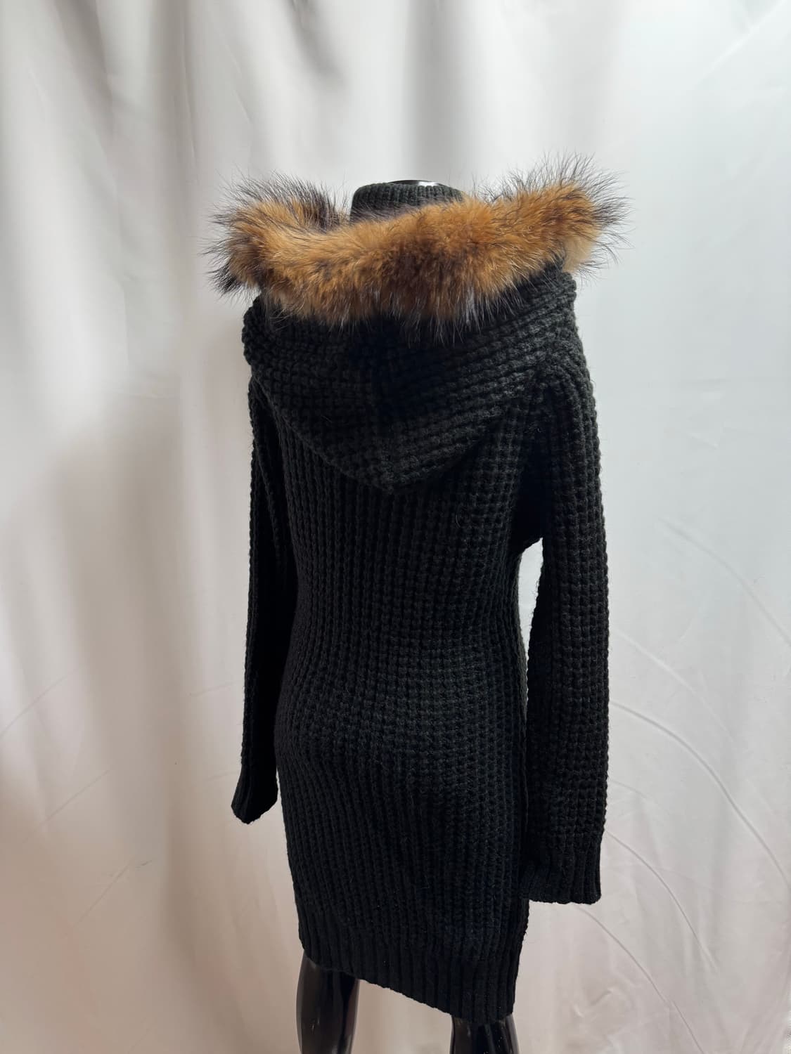 Y2K 라쿤 퍼 버튼 롱 니트 상품이미지3