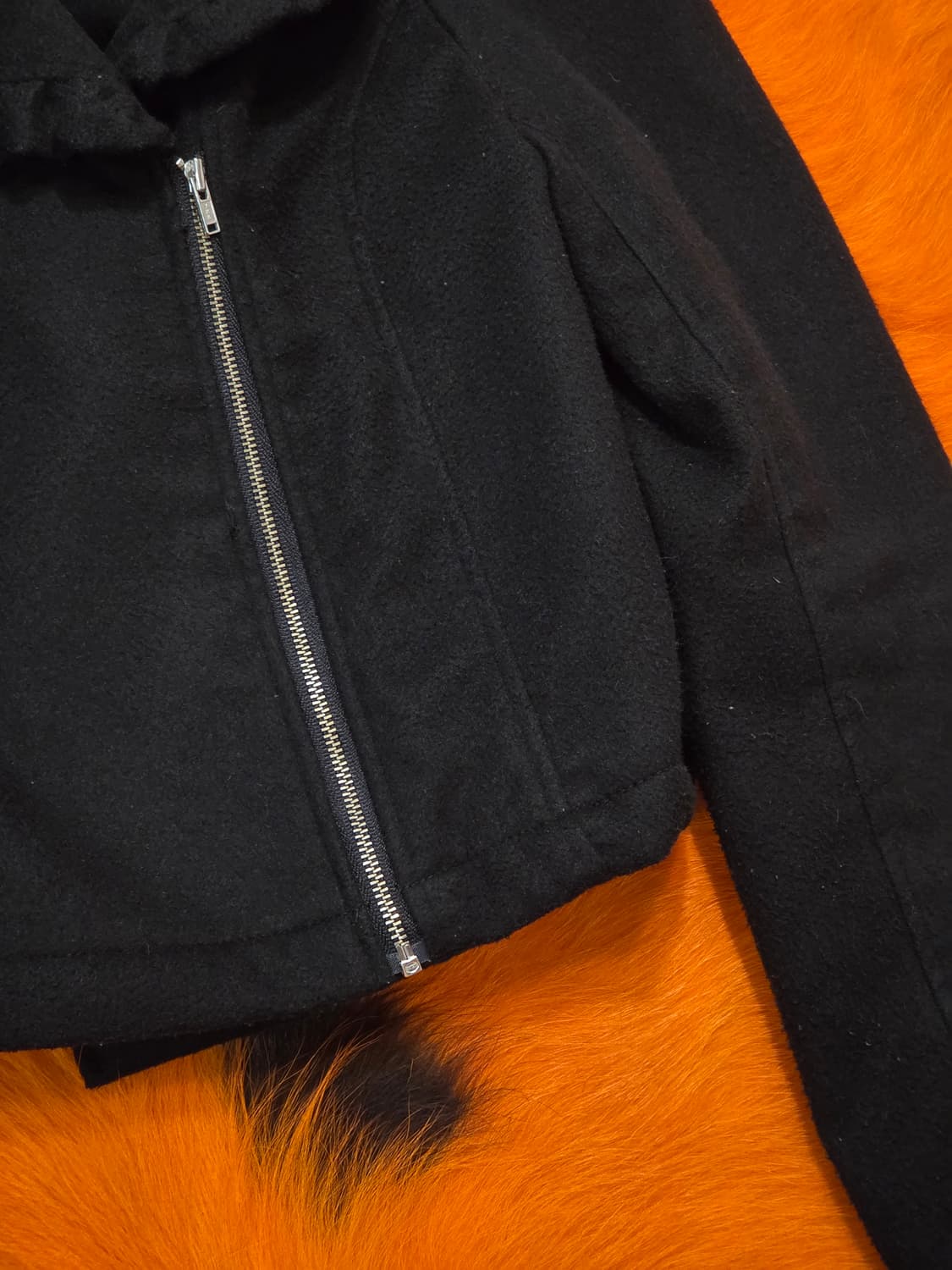 JPN 프릴 블랙 폴리 라이더 자켓 상품이미지4