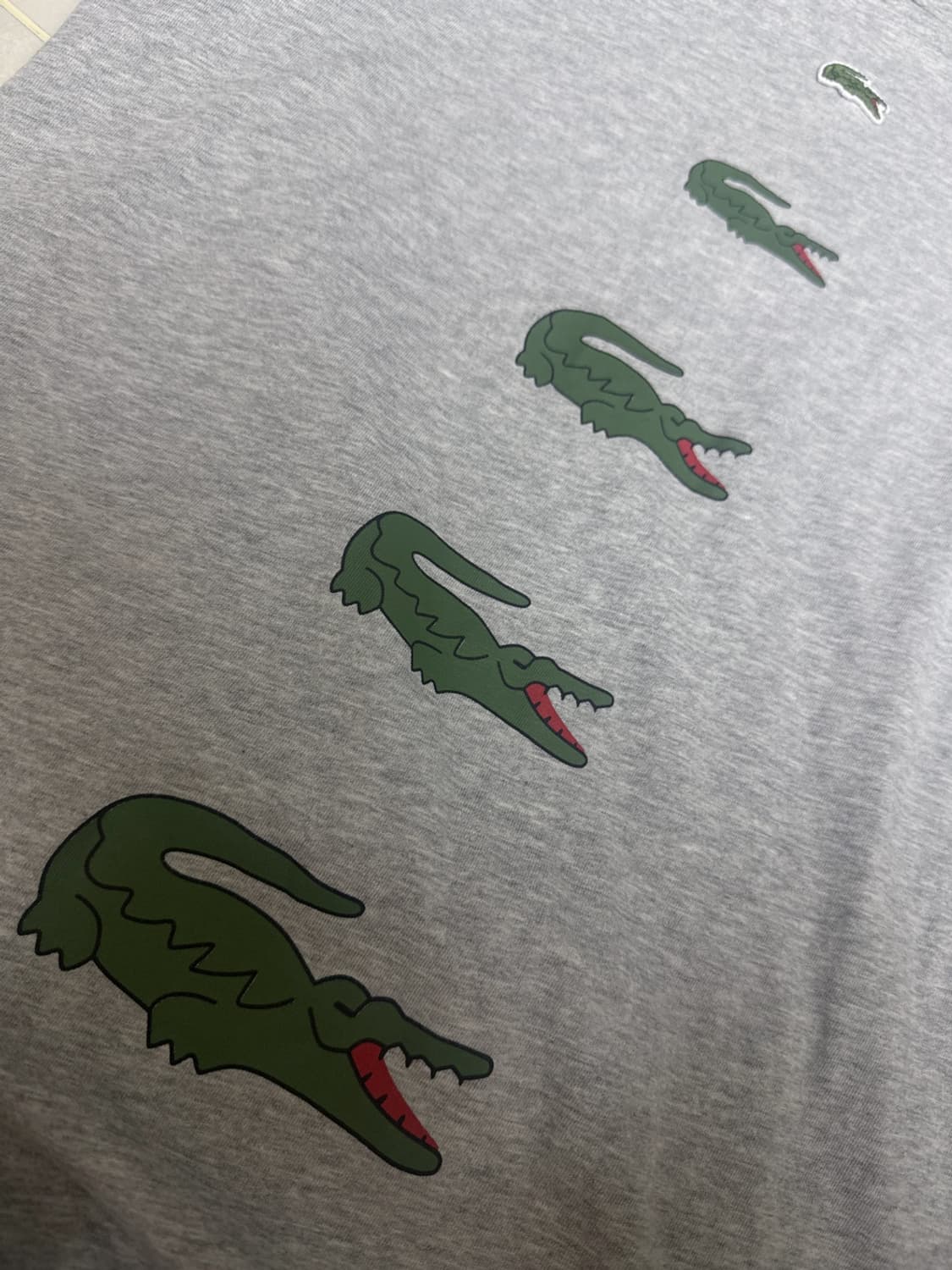 꼼데가르송 라코스테 점점 커지는 악어 🐊  상품이미지4