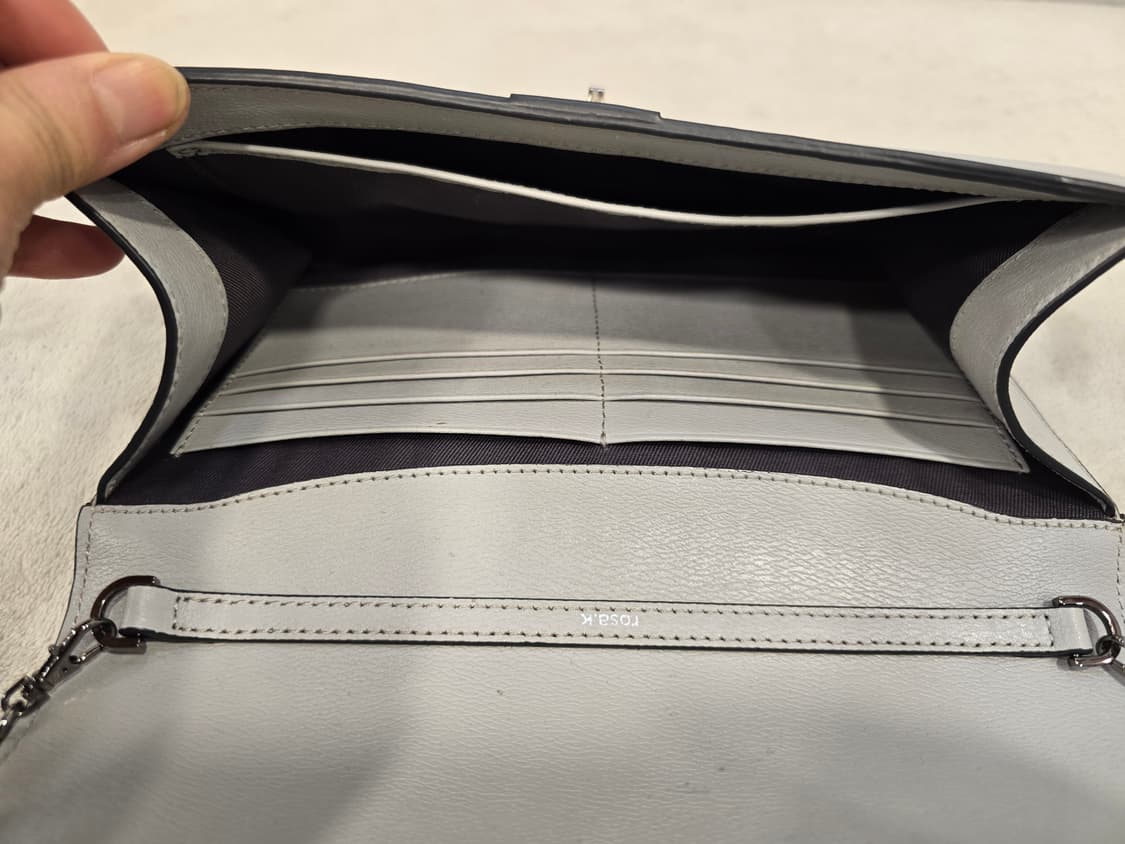 로사케이 아이보리 체인 크로스백 겸 클러치백 가방 상품이미지9